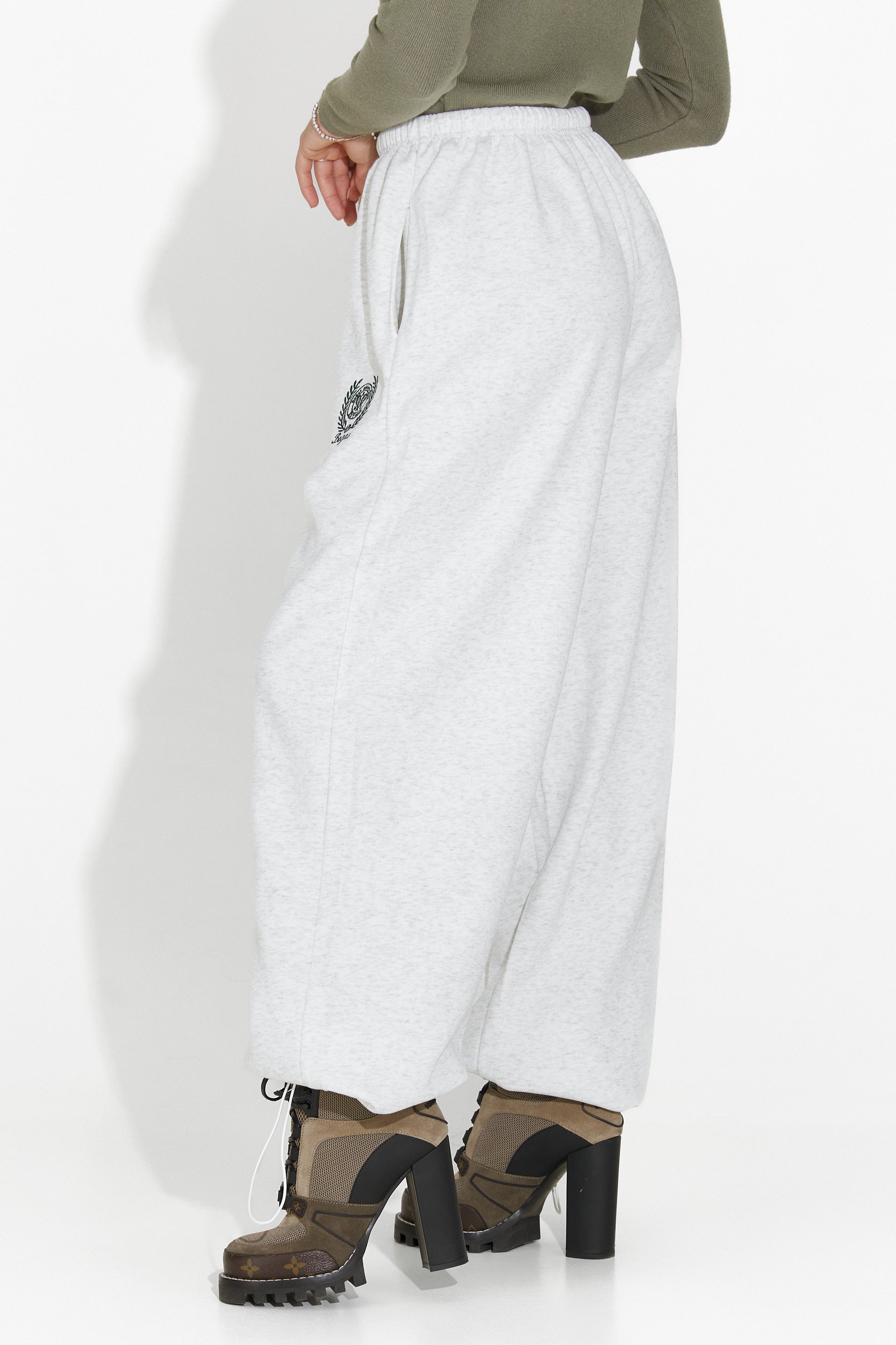 Szare casualowe spodnie damskie Novirene Bogas