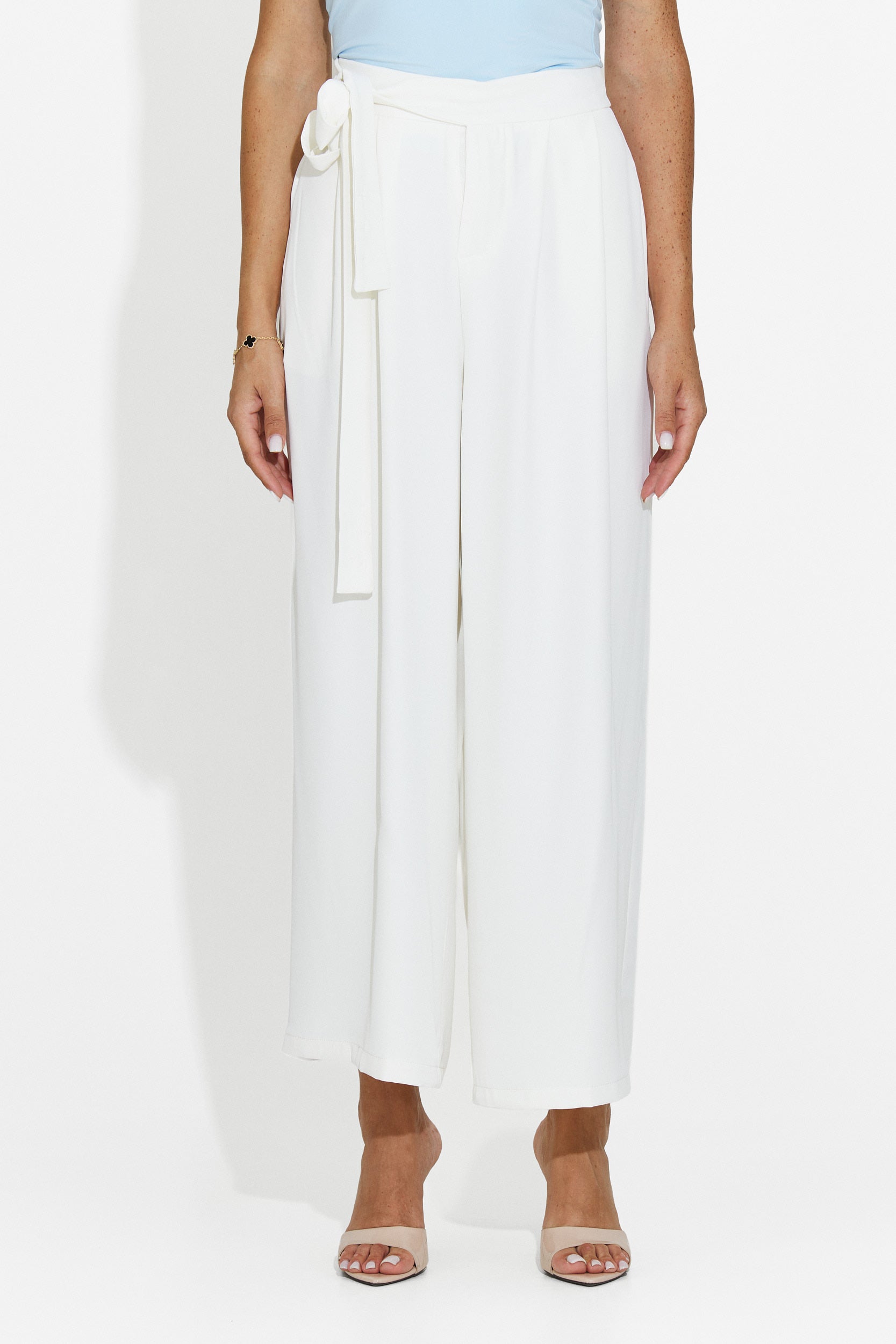Women's elegant white pants Lioria Bogas