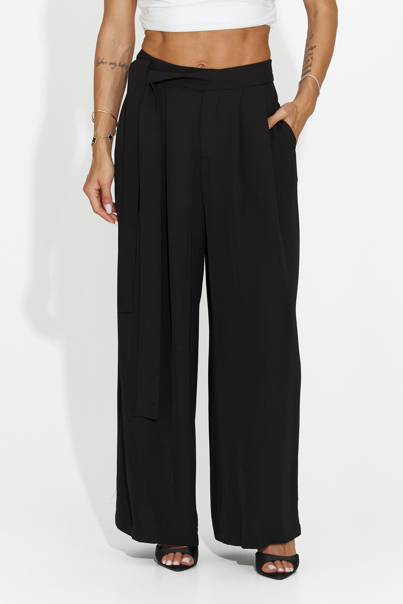 Women's elegant black pants Lioria Bogas