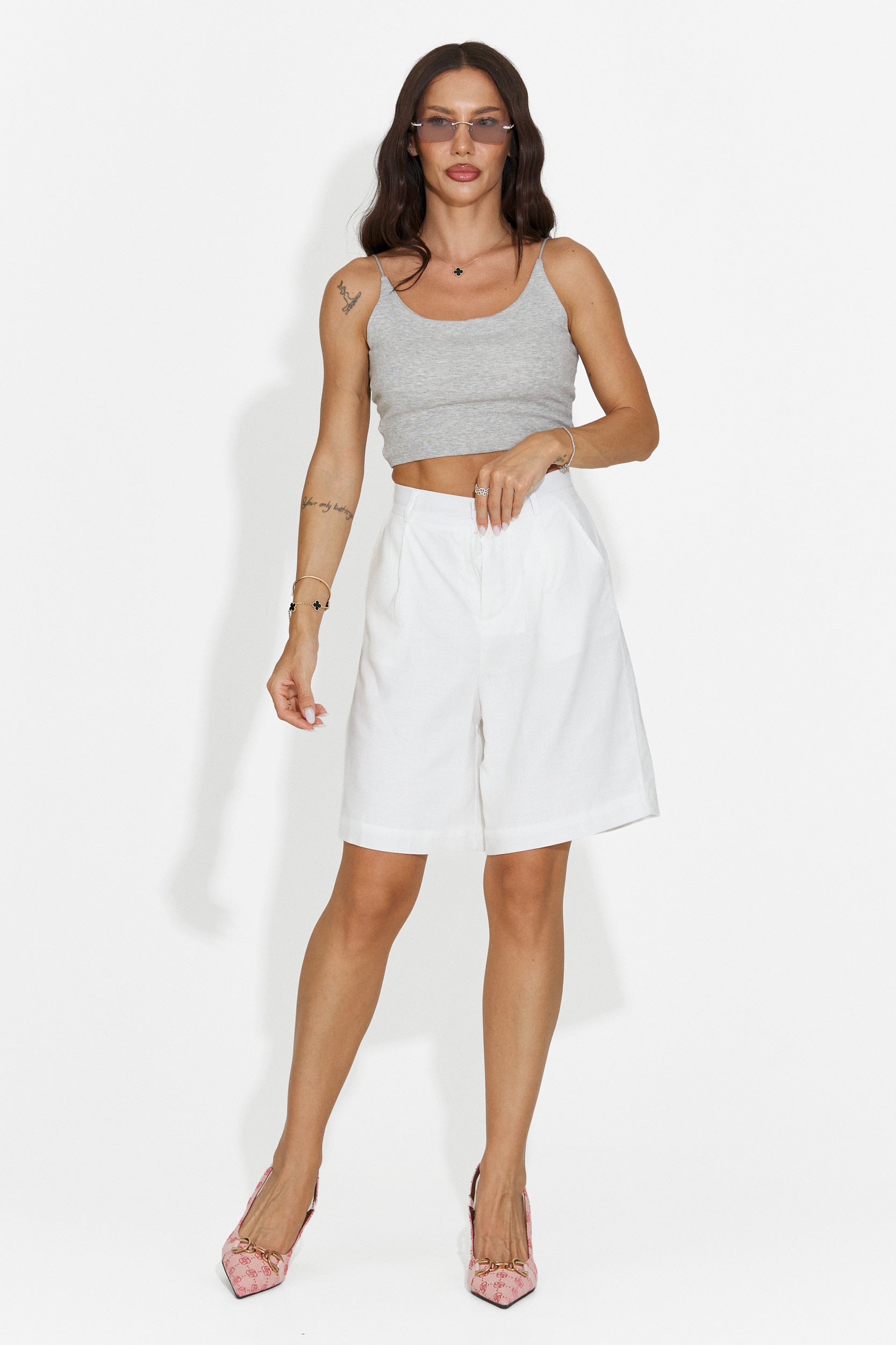 Silvioma Bogas White Short Women's Trousers