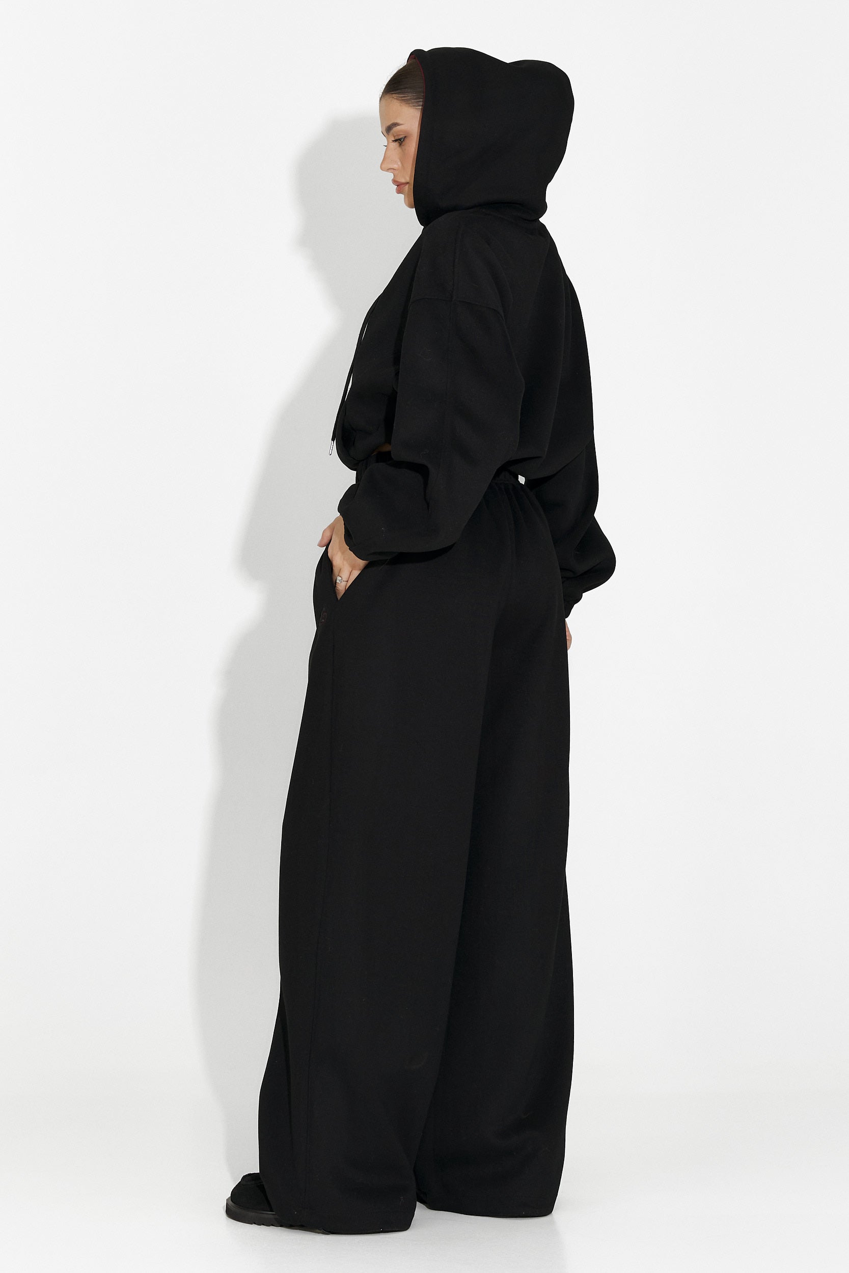 Czarny casualowy dres damski Reica Bogas