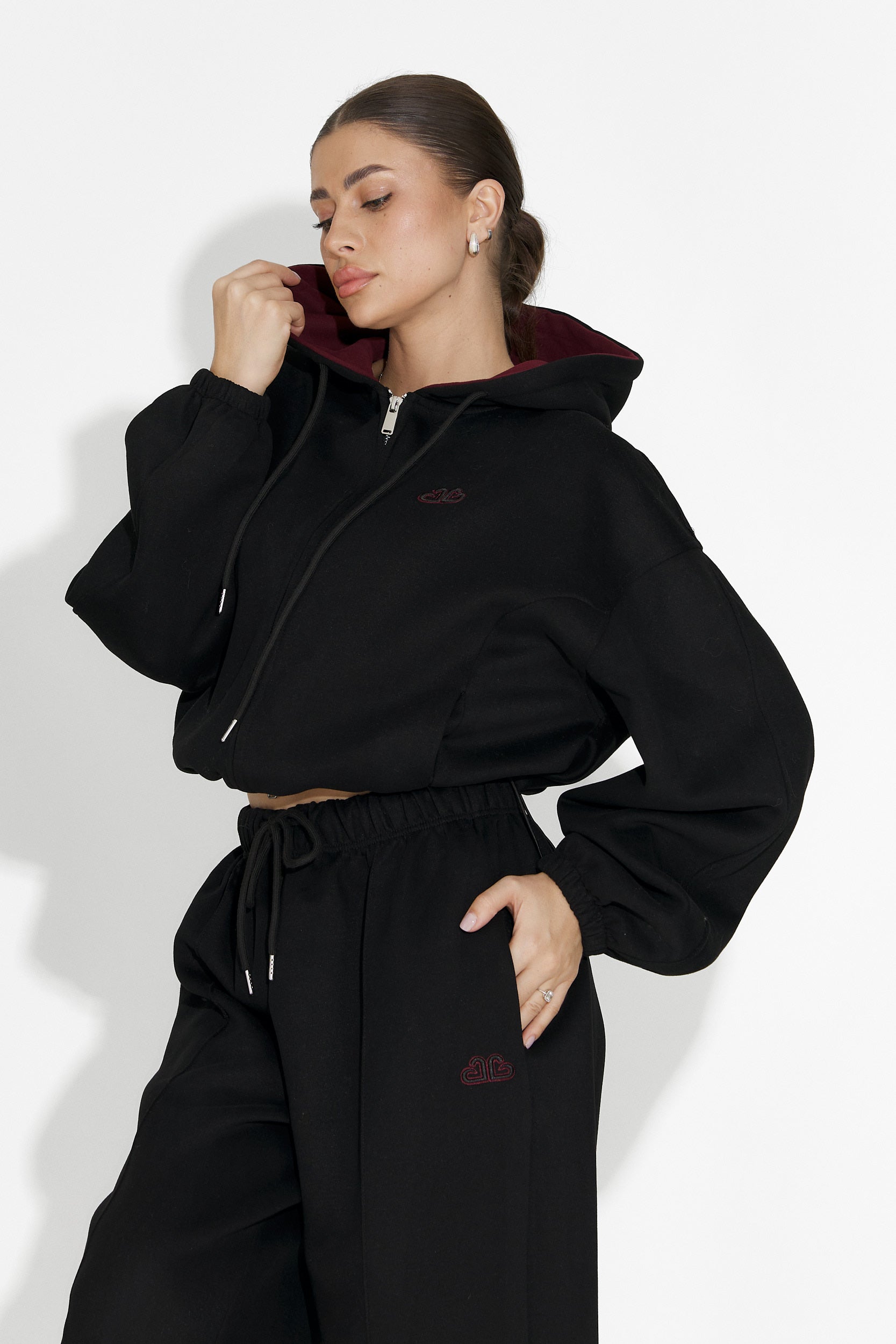 Czarny casualowy dres damski Reica Bogas