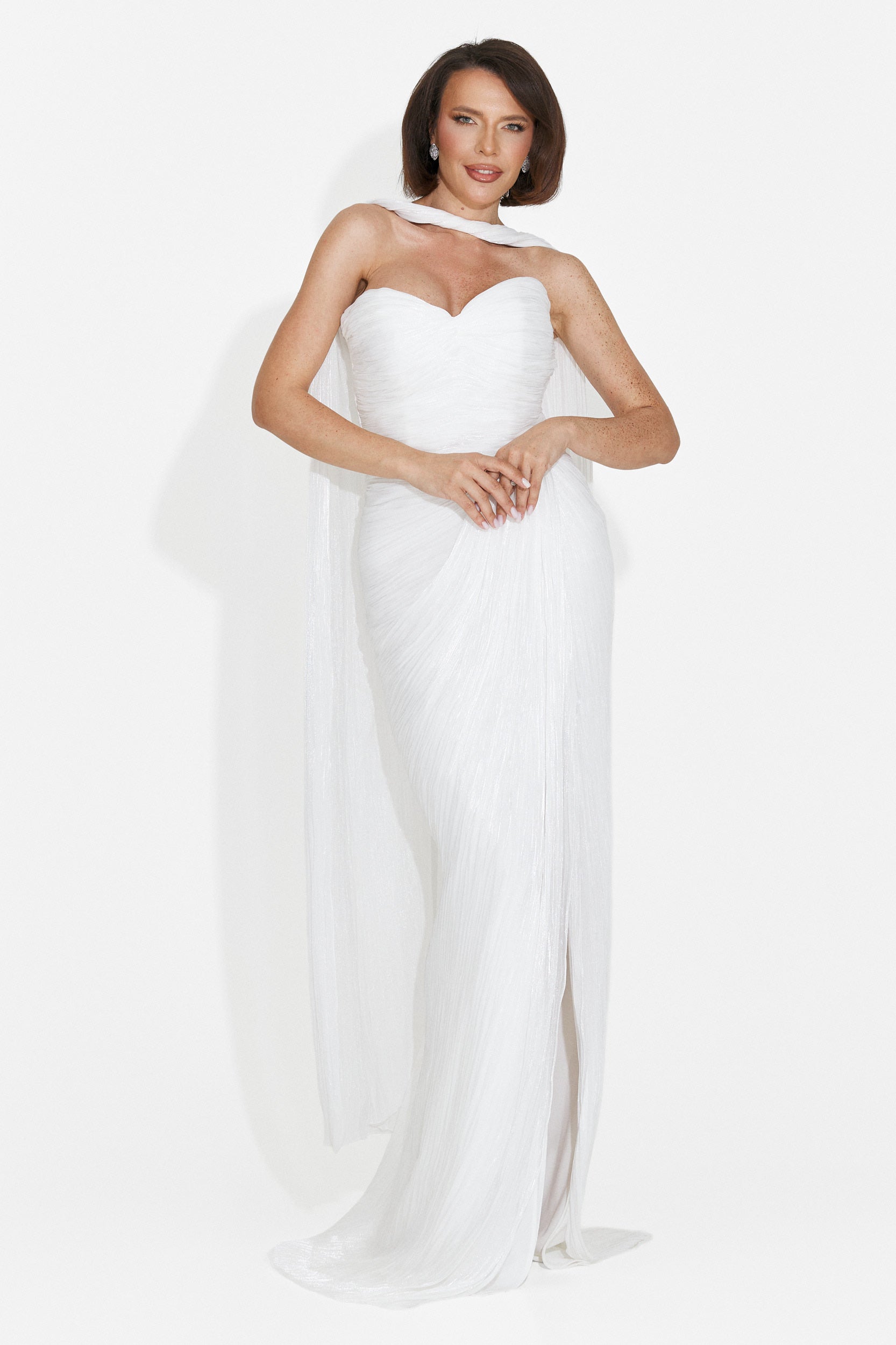 Gretas langes weißes Damenkleid
