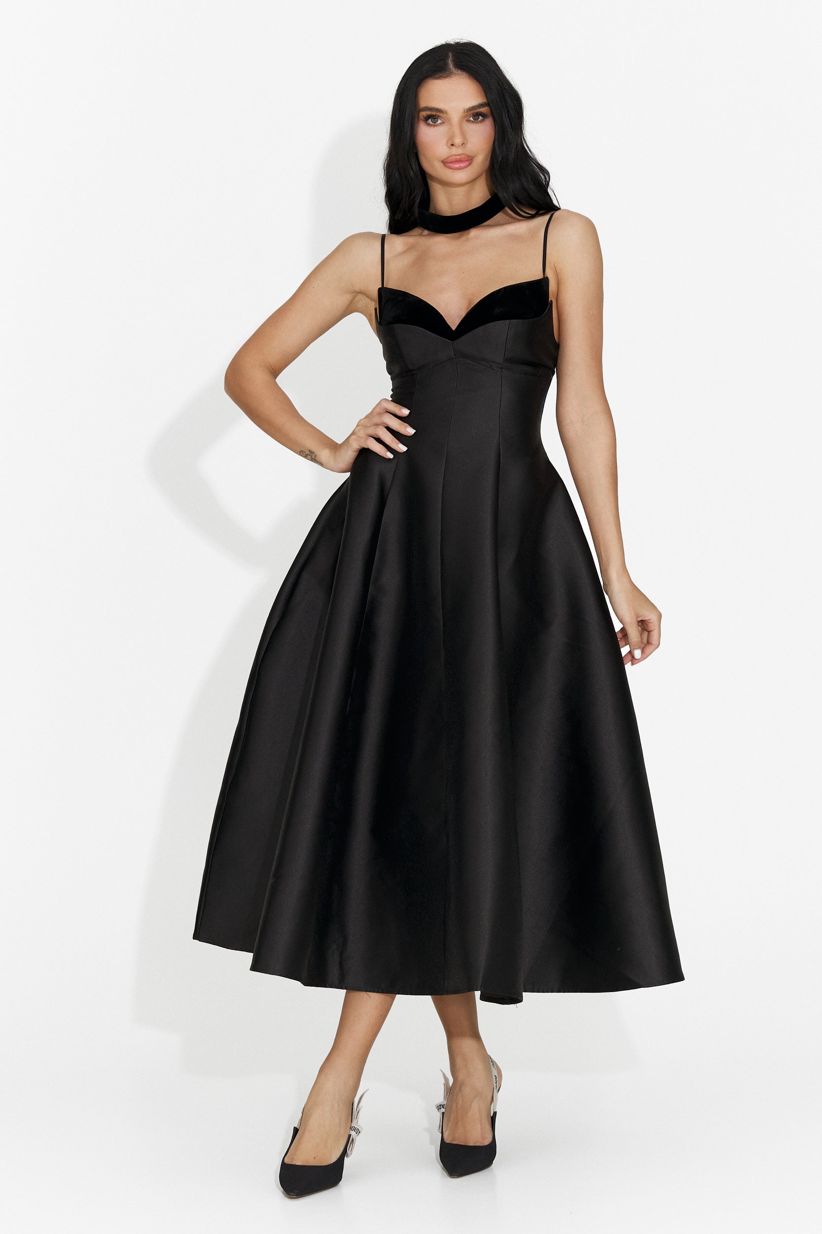 Coriza Bogas langes schwarzes Damenkleid