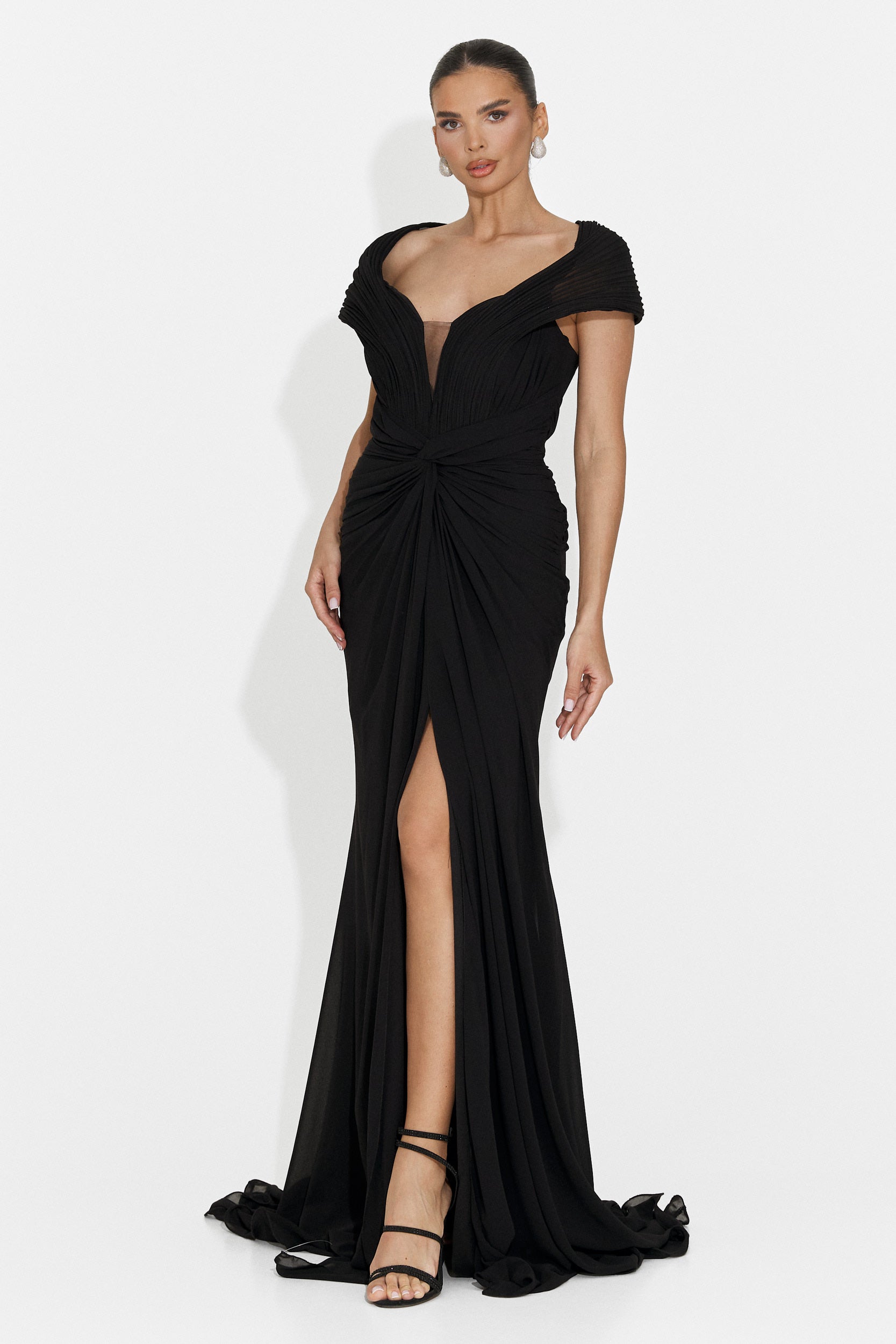 Emilias langes schwarzes Damenkleid