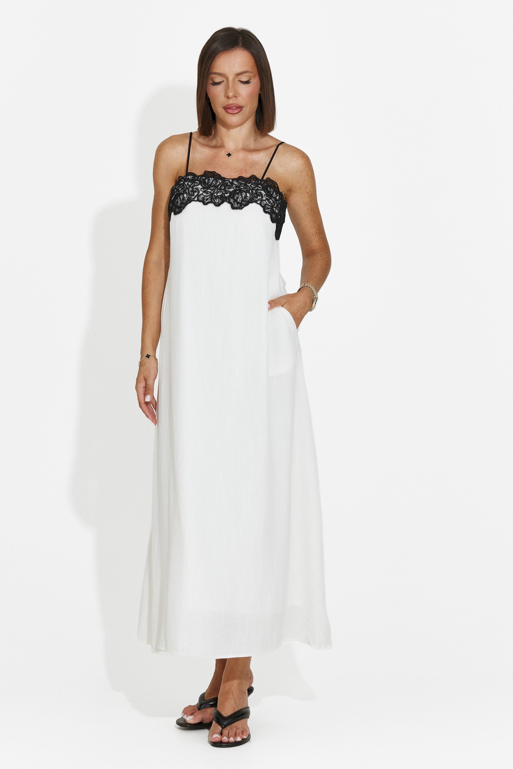 Women's short cream dress Lenisa Bogas