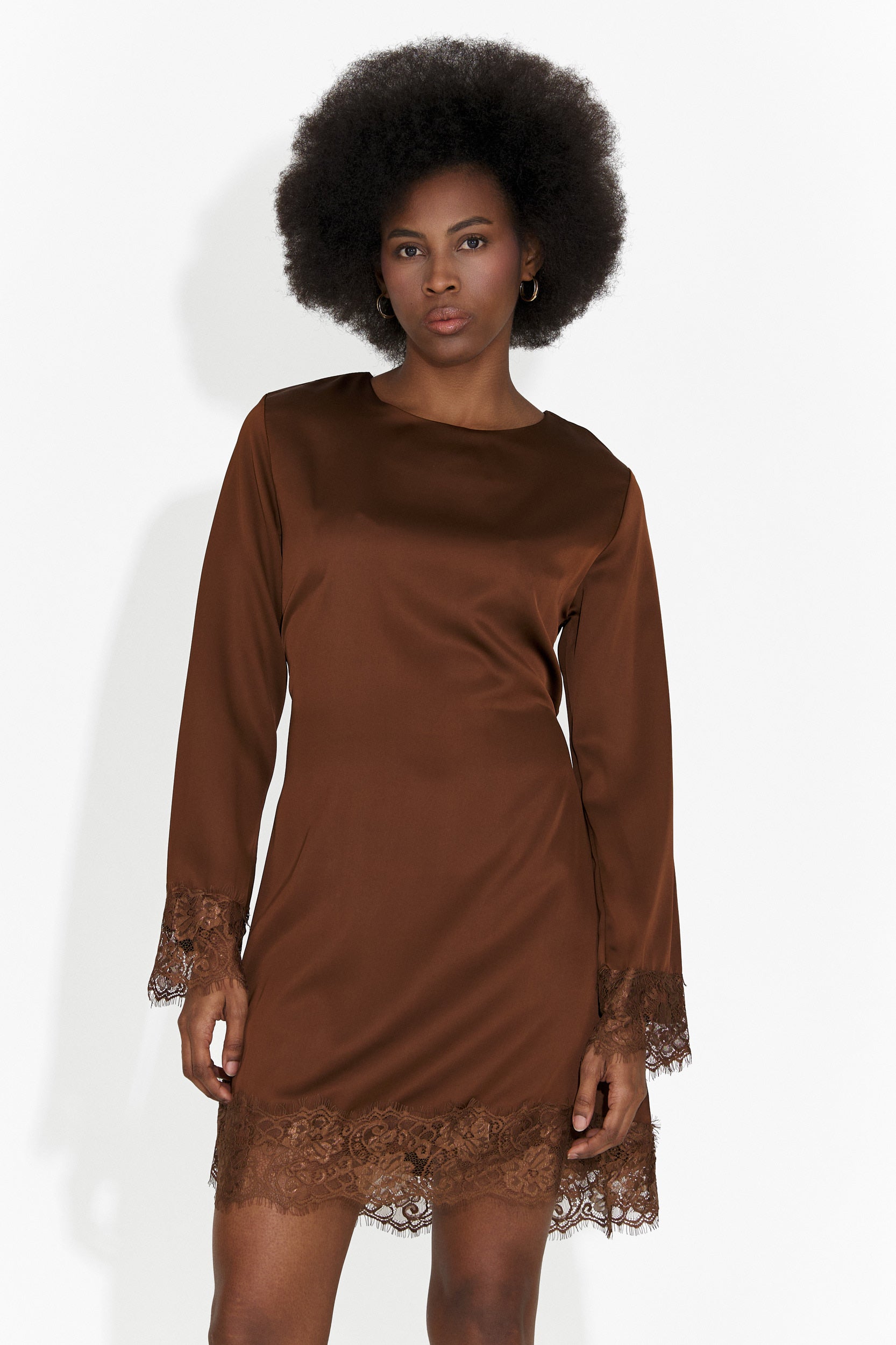 Vestido corto marrón para mujer Olmaria Bogas