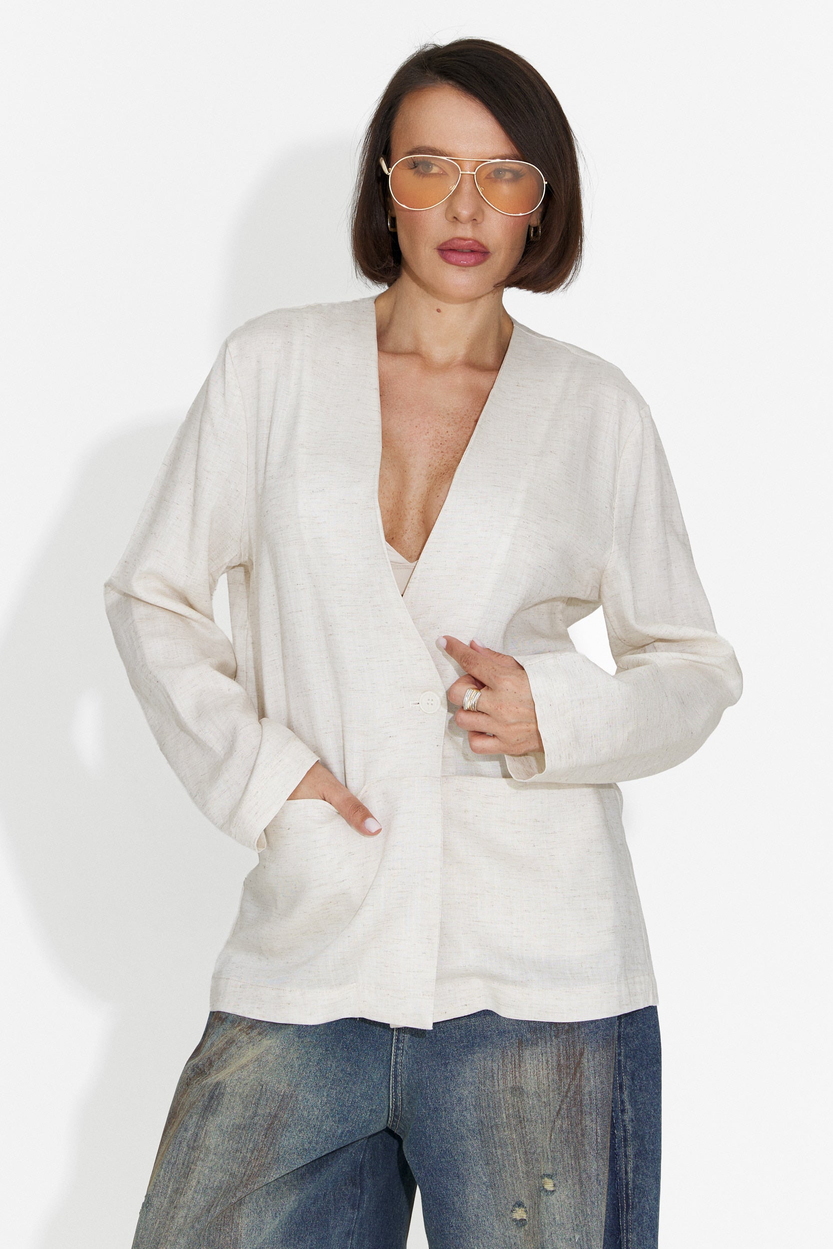 Elegante blazer beige Yarow Bogas para mujer