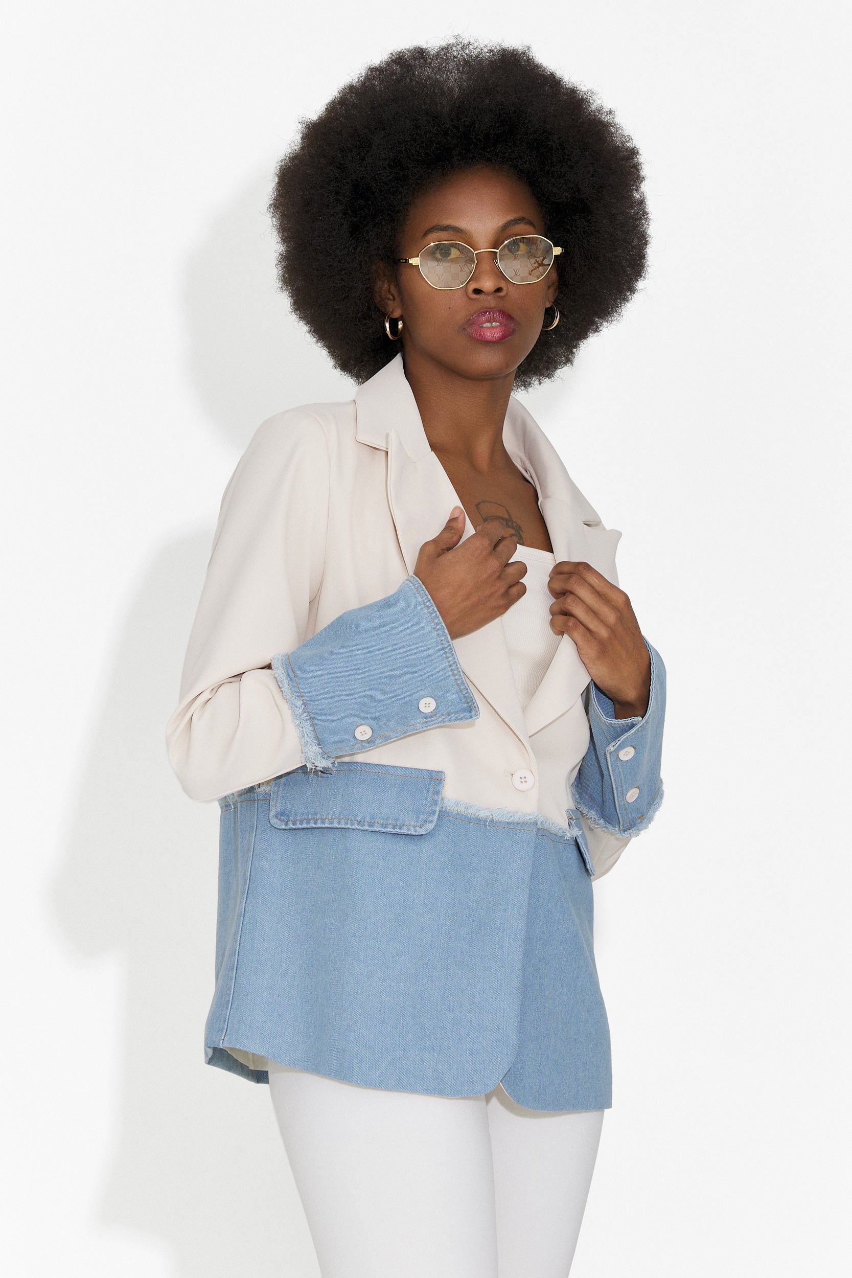 Elegant Women's Cream Blazer Samiria Bogas