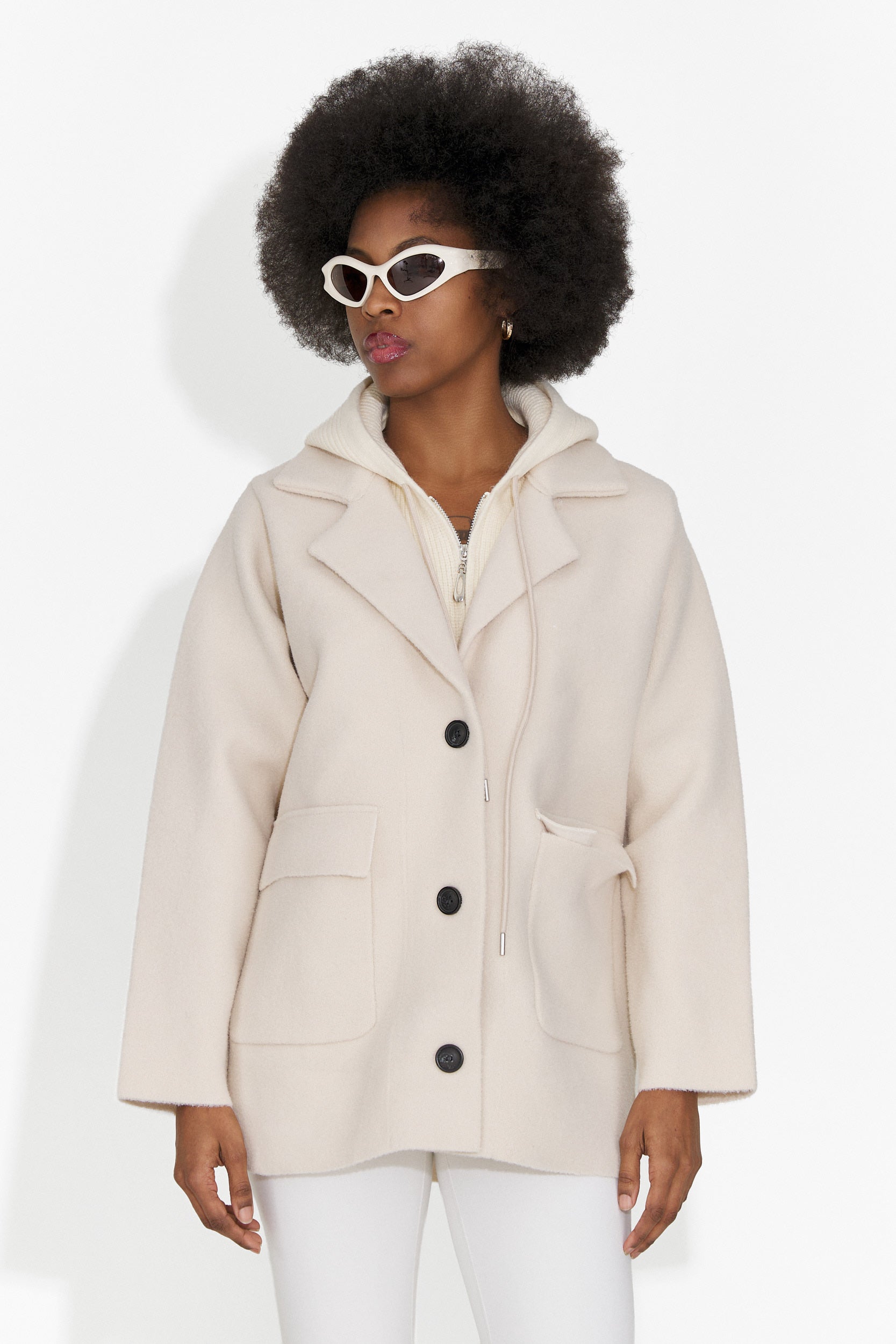 Chaqueta elegante de mujer color crema Veleta Bogas