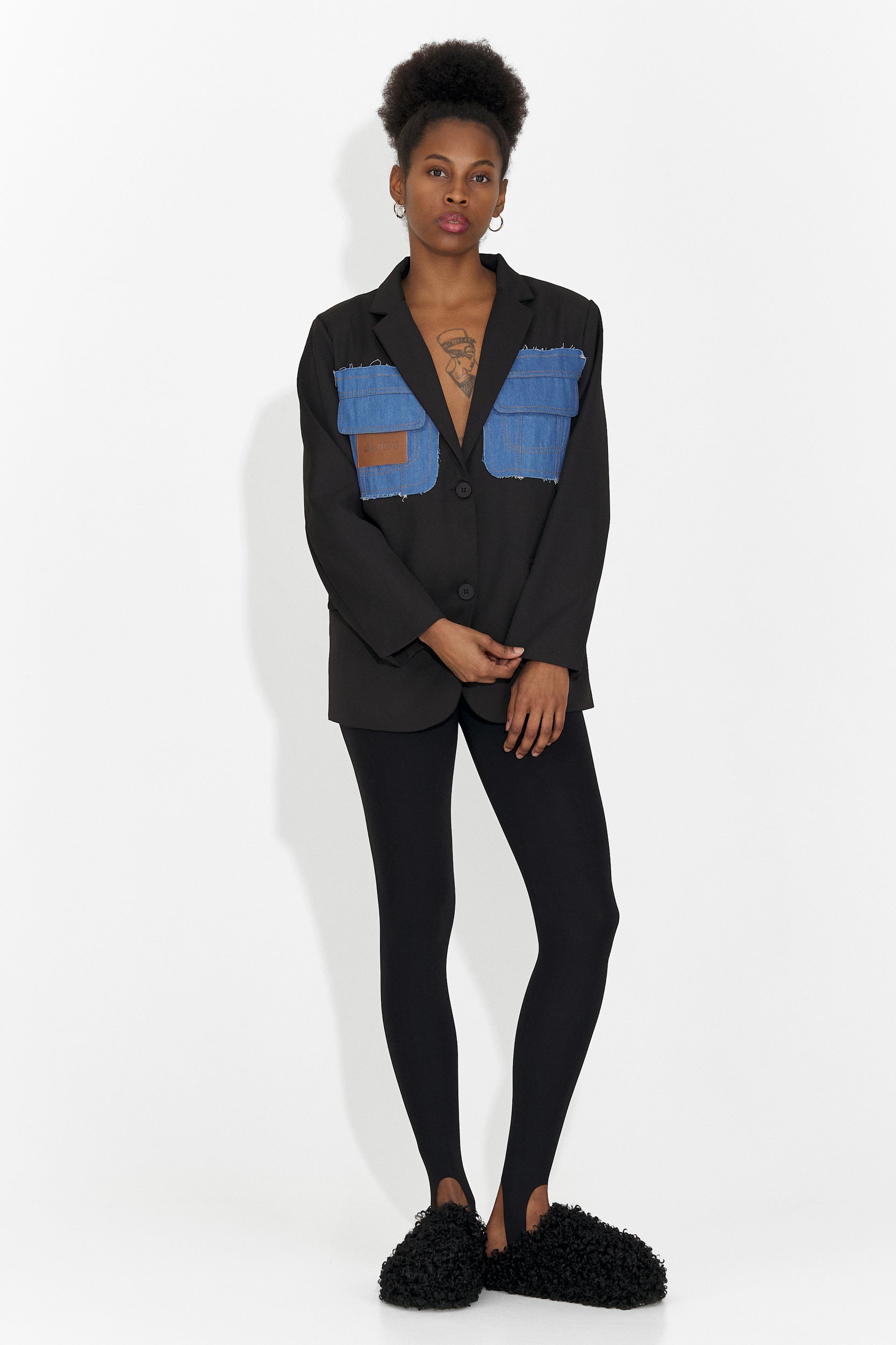 Elegant black ladies blazer Graziela Bogas