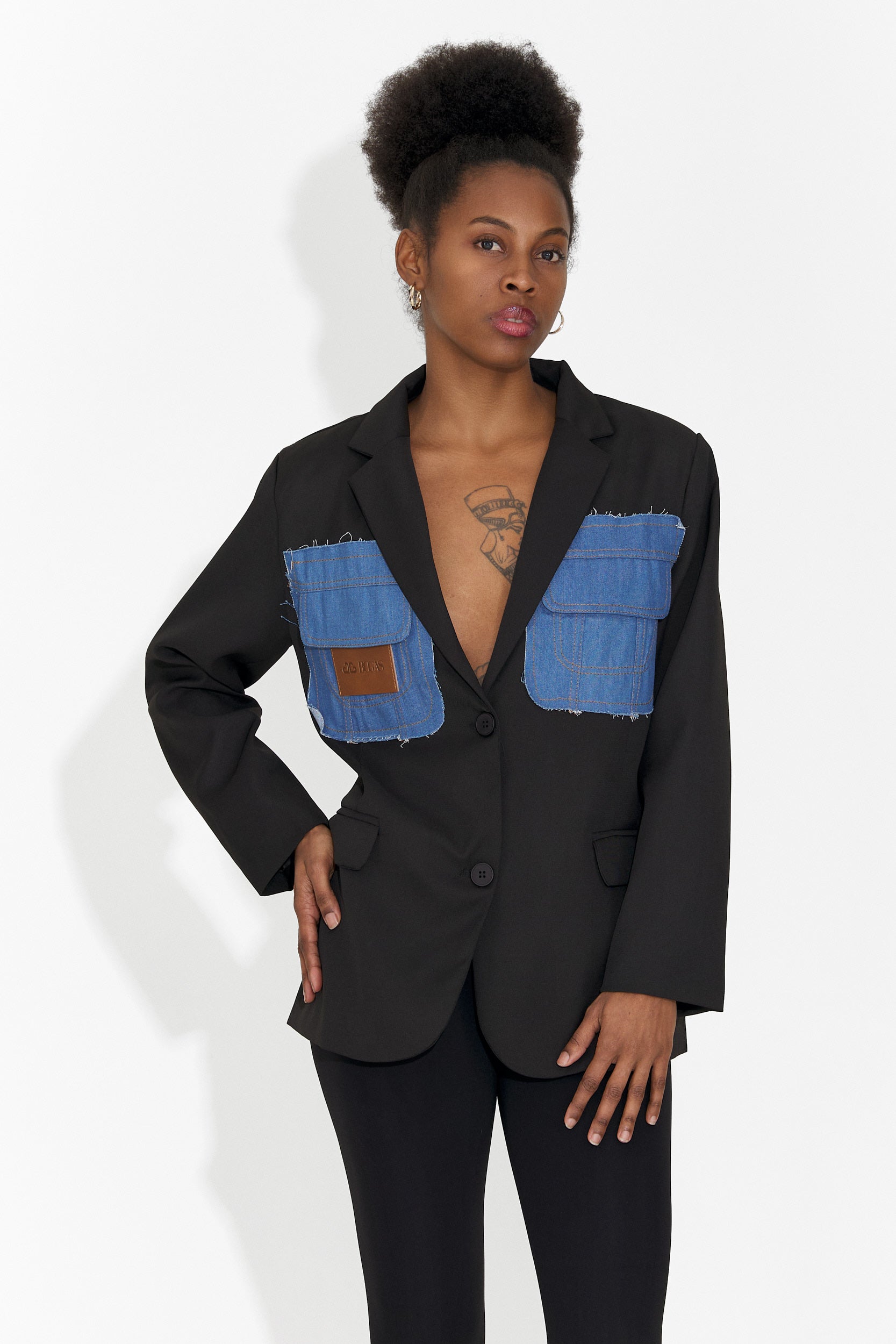 Elegant black ladies blazer Graziela Bogas