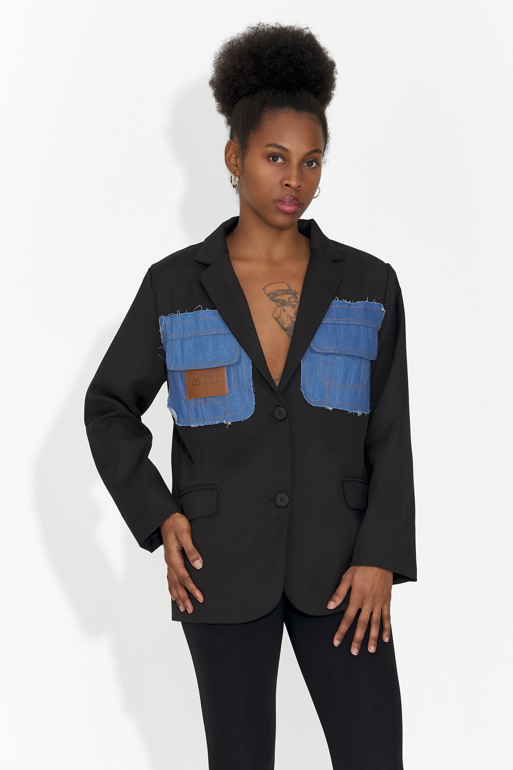 Elegant black ladies blazer Graziela Bogas