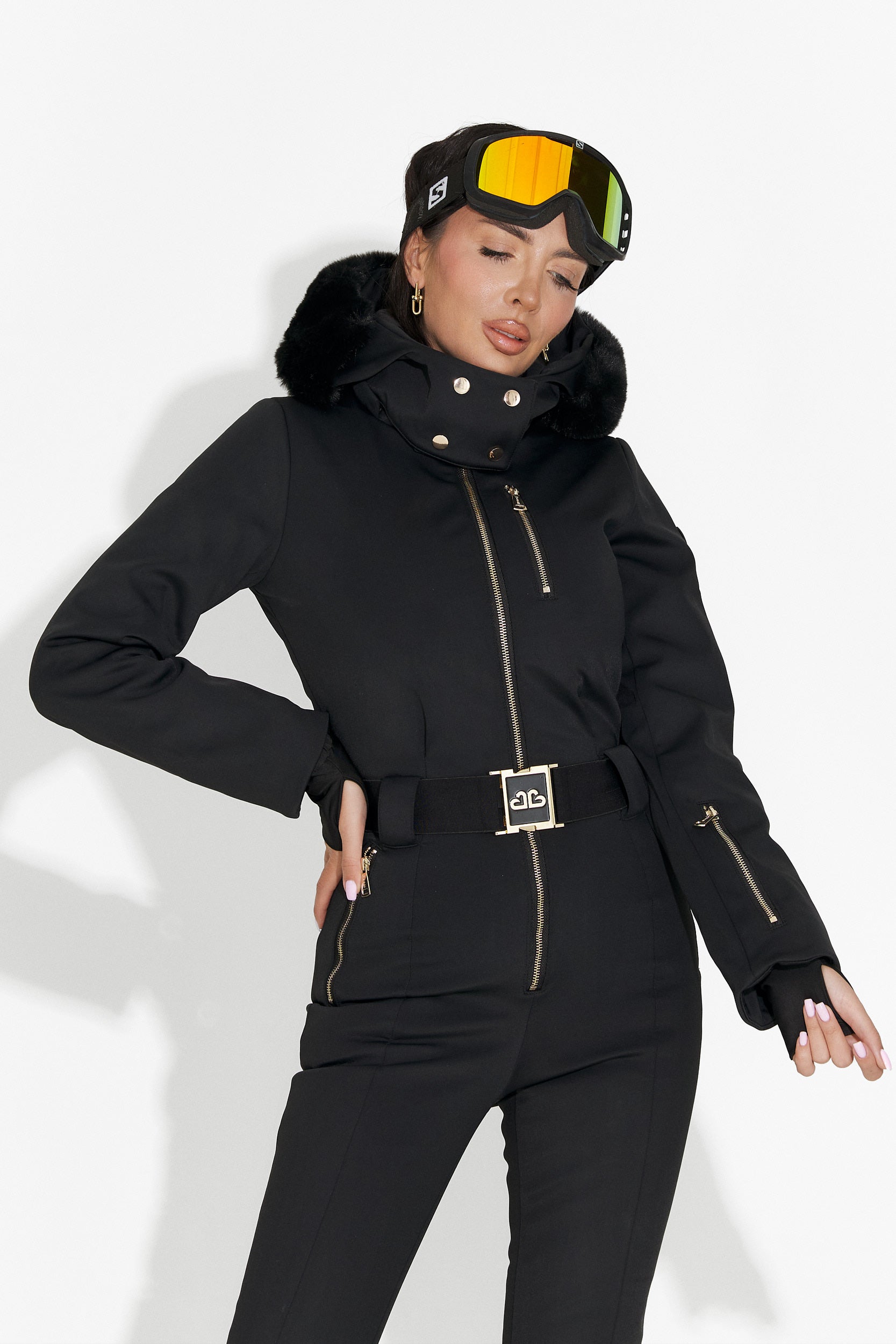 Combinaison de ski décontractée noire de Frosina Bogas