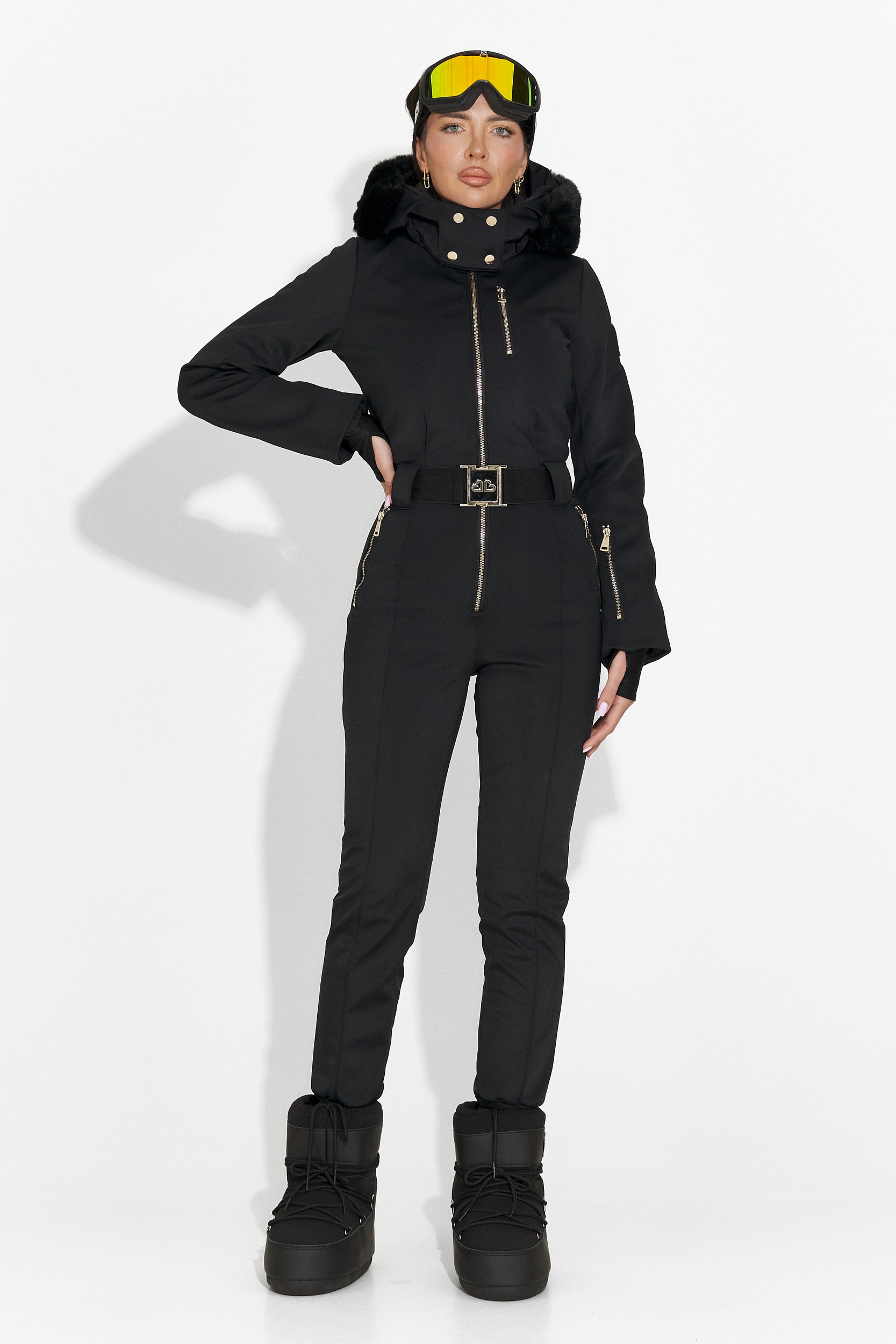 Combinaison de ski décontractée noire de Frosina Bogas