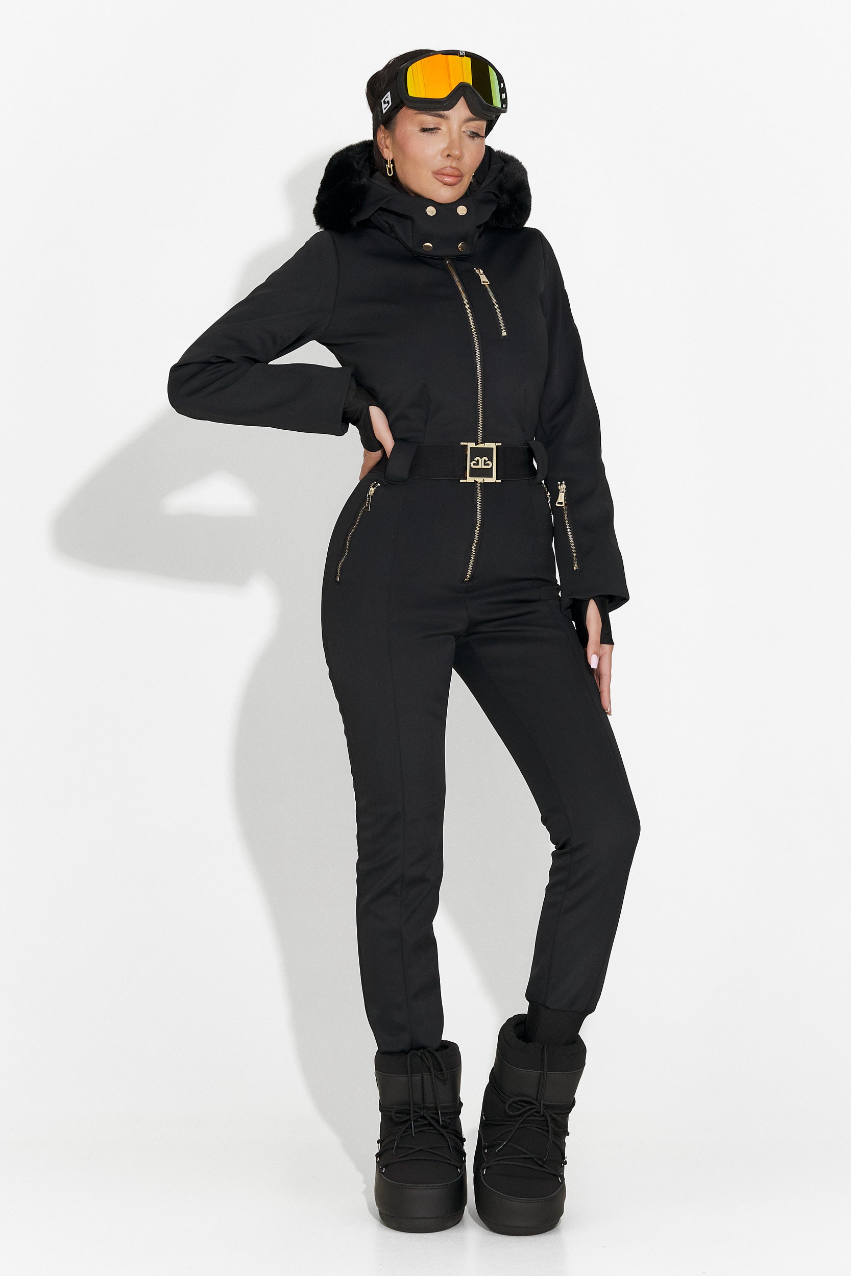 Combinaison de ski décontractée noire de Frosina Bogas