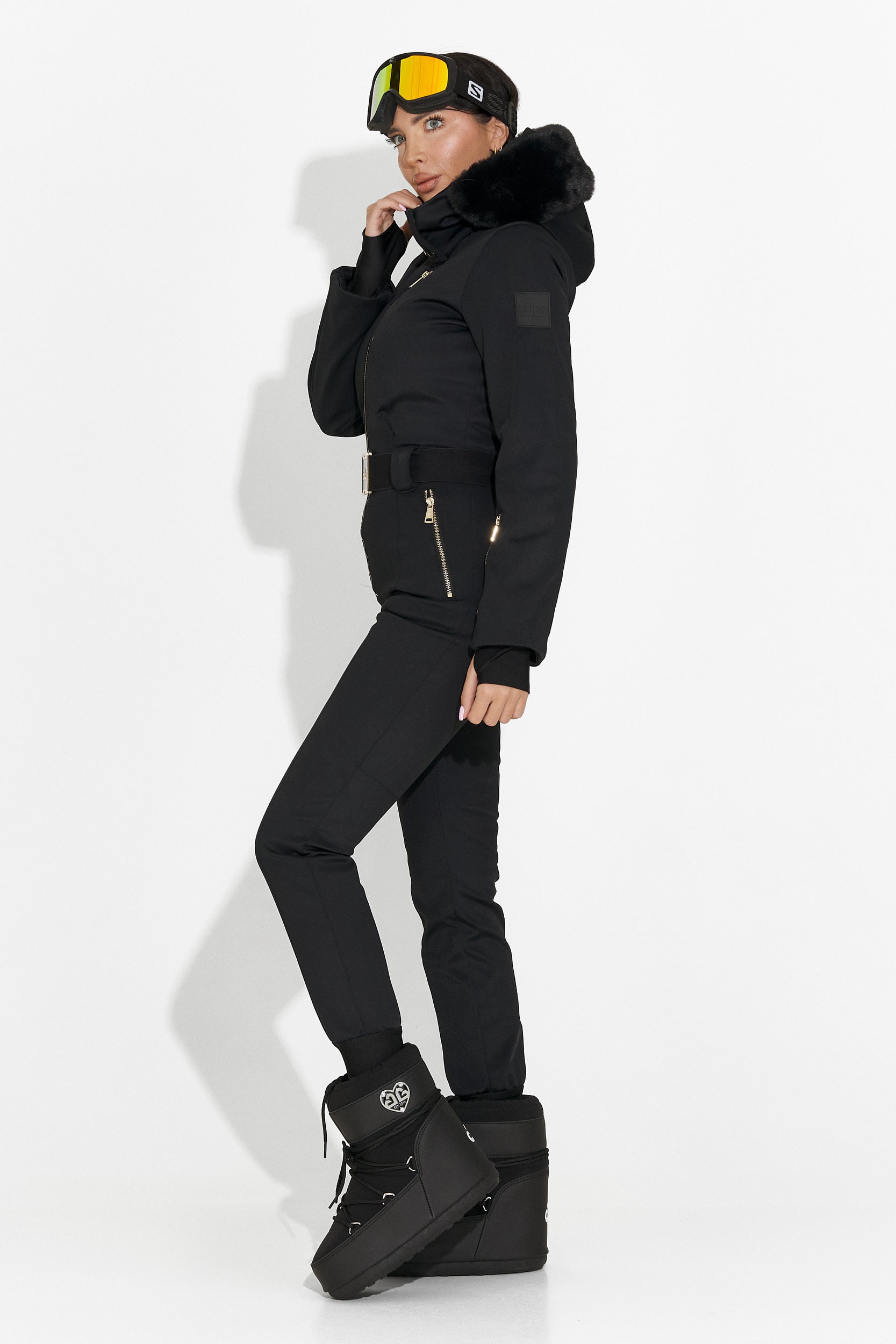 Combinaison de ski décontractée noire de Frosina Bogas