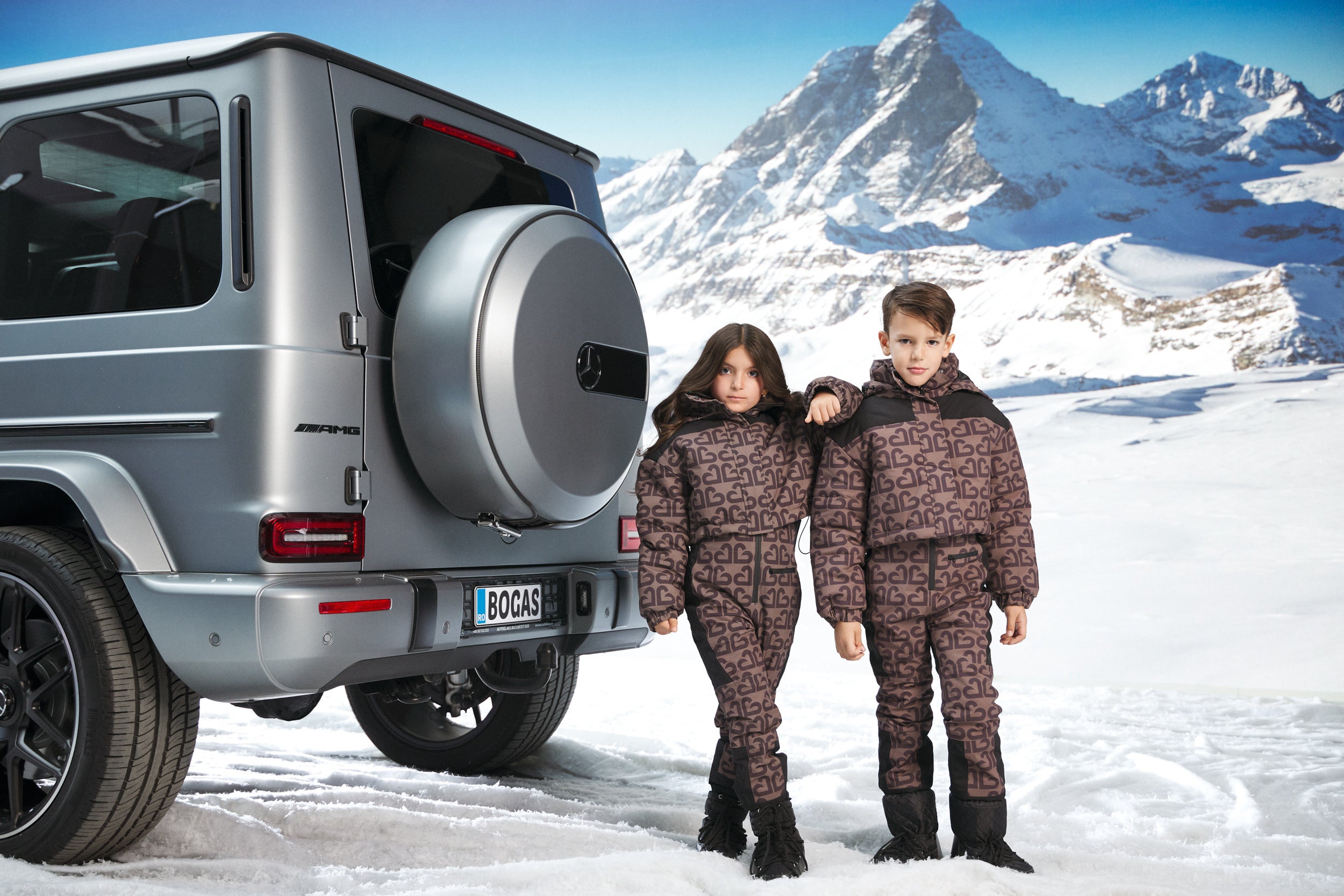 Brązowy kombinezon narciarski dla dzieci Alisone Bogas