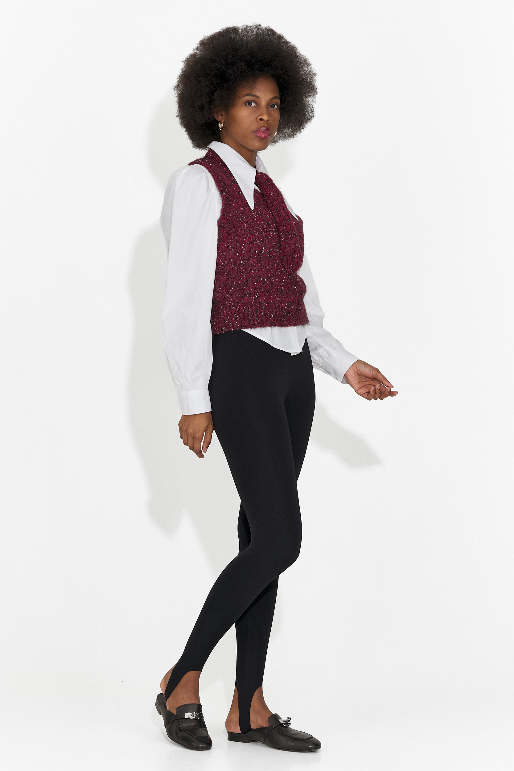 Conjunto de 3 piezas camisa + chaleco + corbata burdeos Izaura