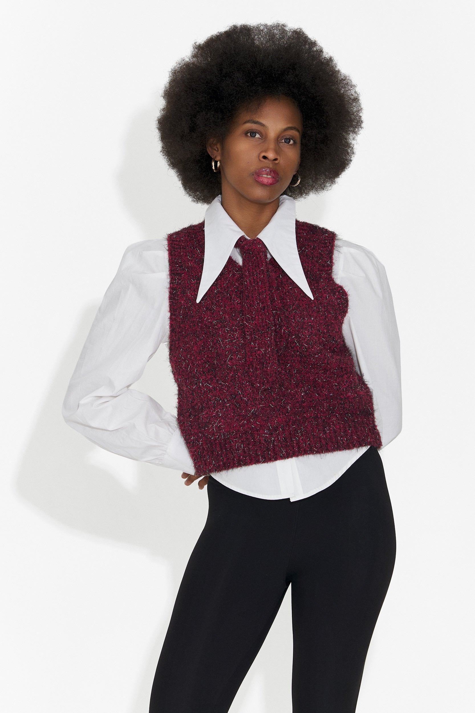 Conjunto de 3 piezas camisa + chaleco + corbata burdeos Izaura