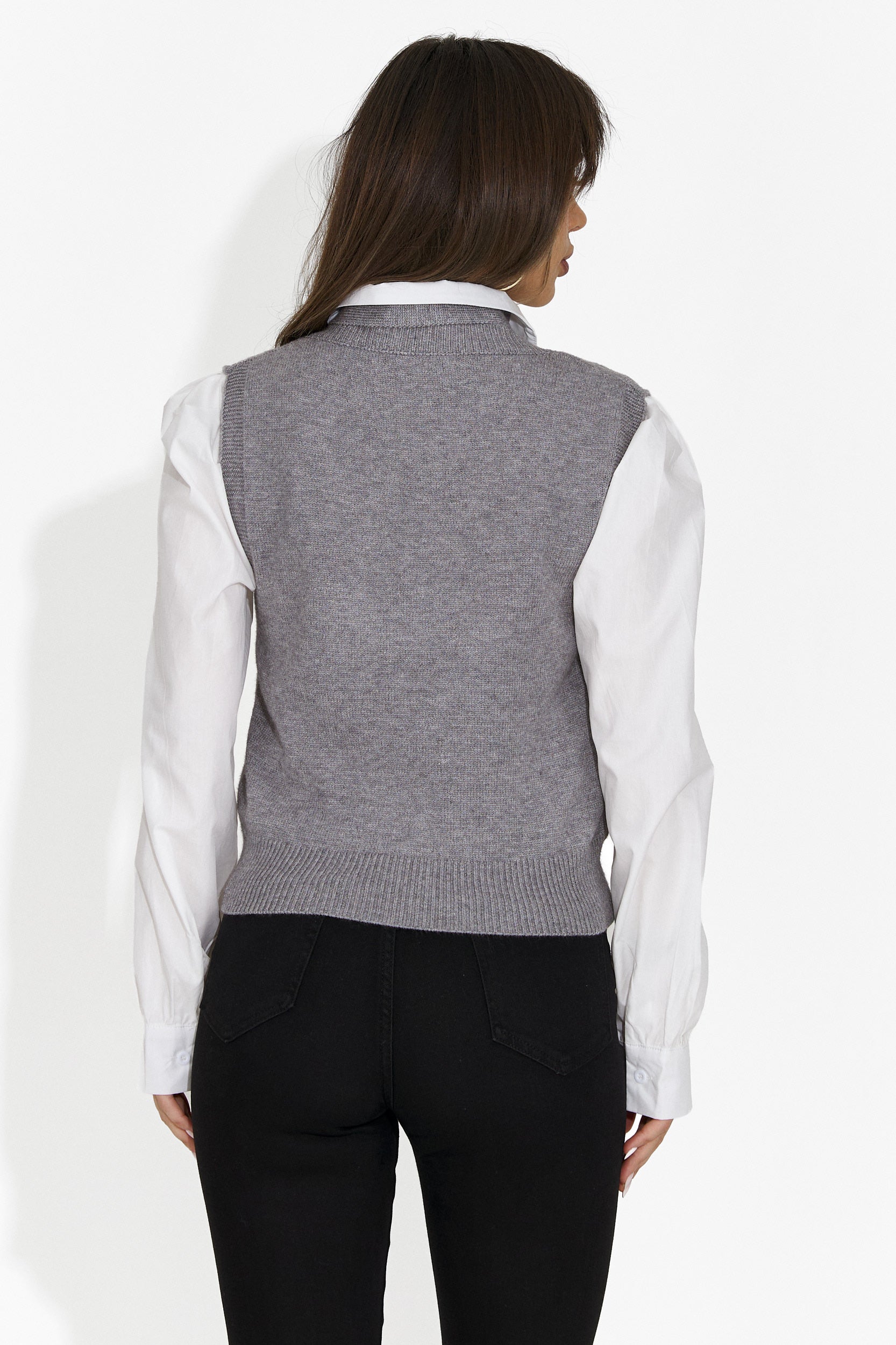 Conjunto de mujer 3 piezas camisa + chaleco + corbata gris Ofeliana Bogas