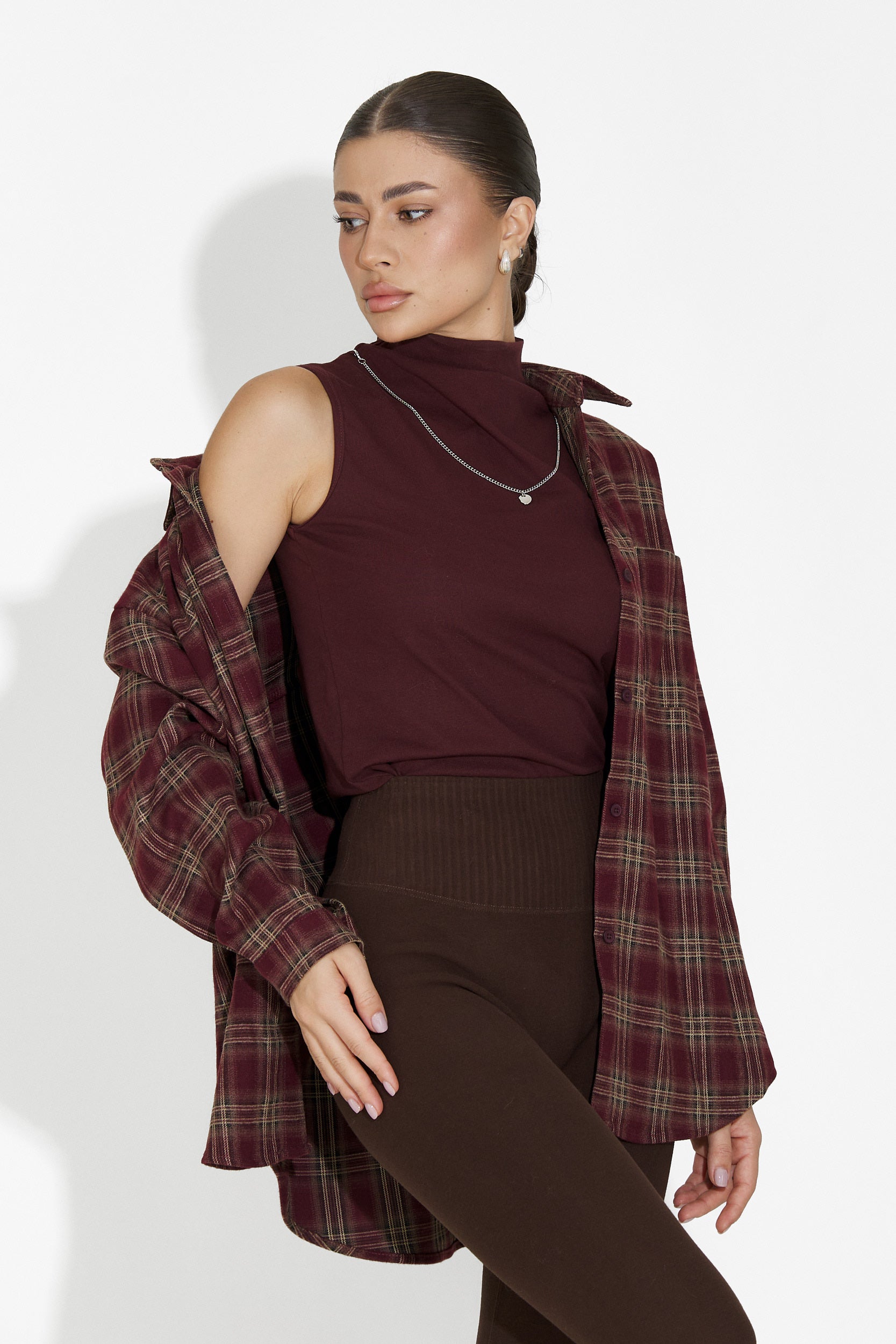 Σετ γυναικείο πουκάμισο + φανελάκι μπορντό Arlete Bogas