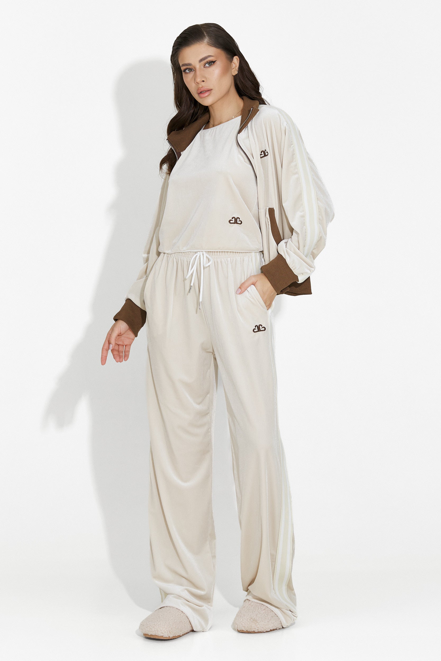 Γυναικείο casual σετ φόρμας μπεζ Chanela Bogas