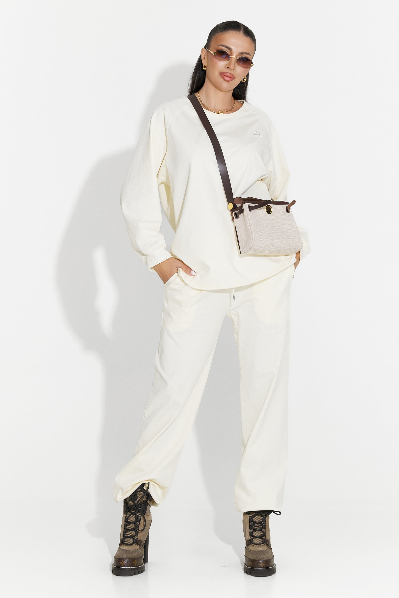 Damski dres casual beżowy Clavira Bogas