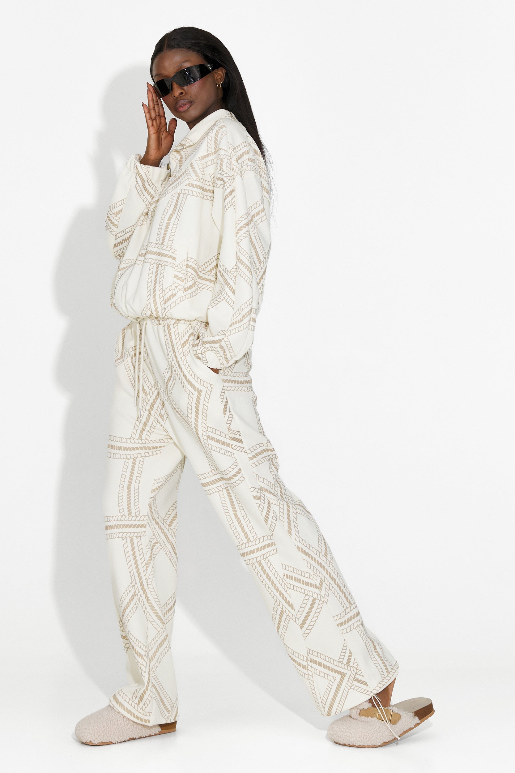 Γυναικείο casual σετ φόρμας μπεζ Kristela Bogas