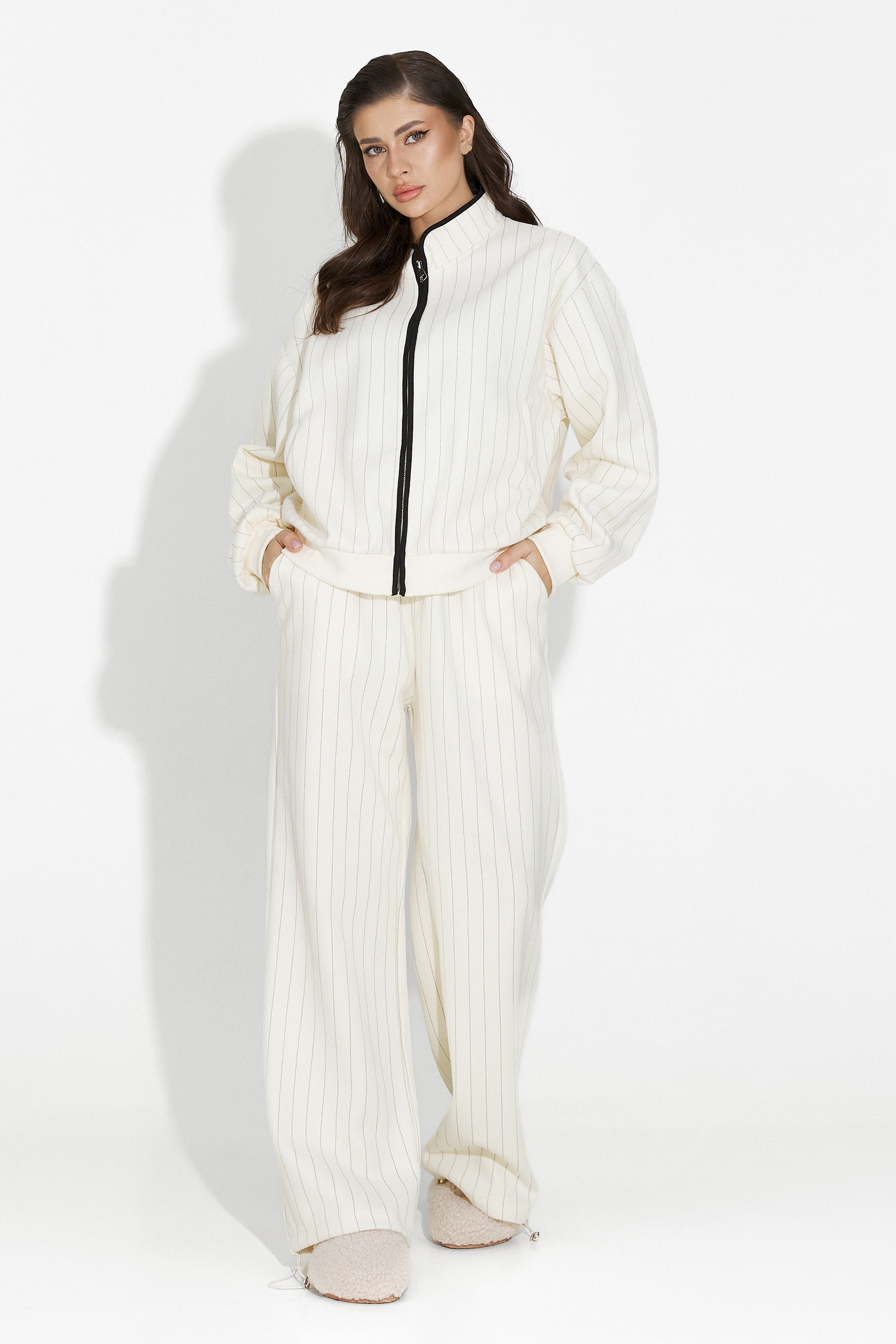 Saviera Bogas Casual Beige Women's Training