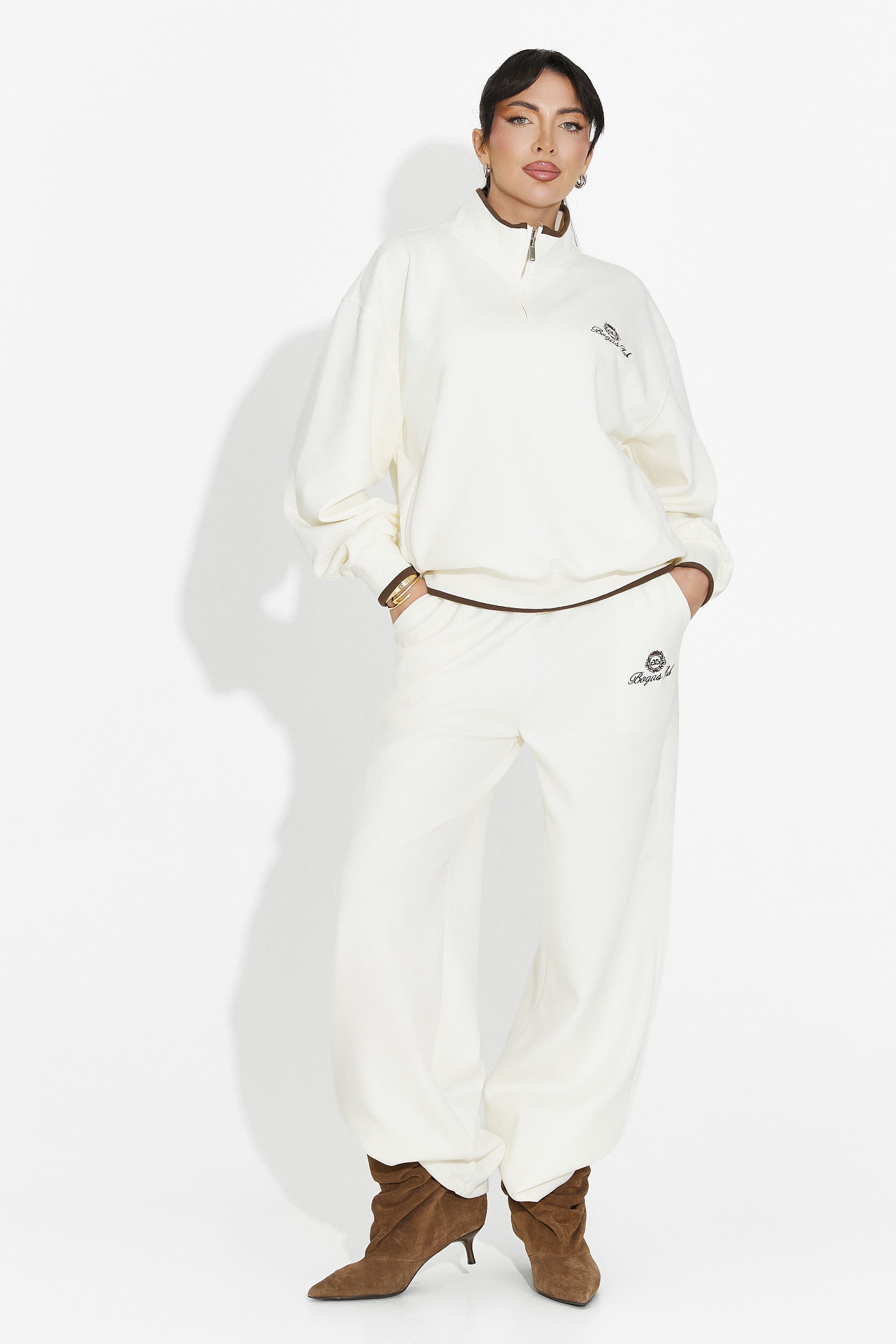 Damen Freizeit-Trainingsanzug beige Vilma Bogas