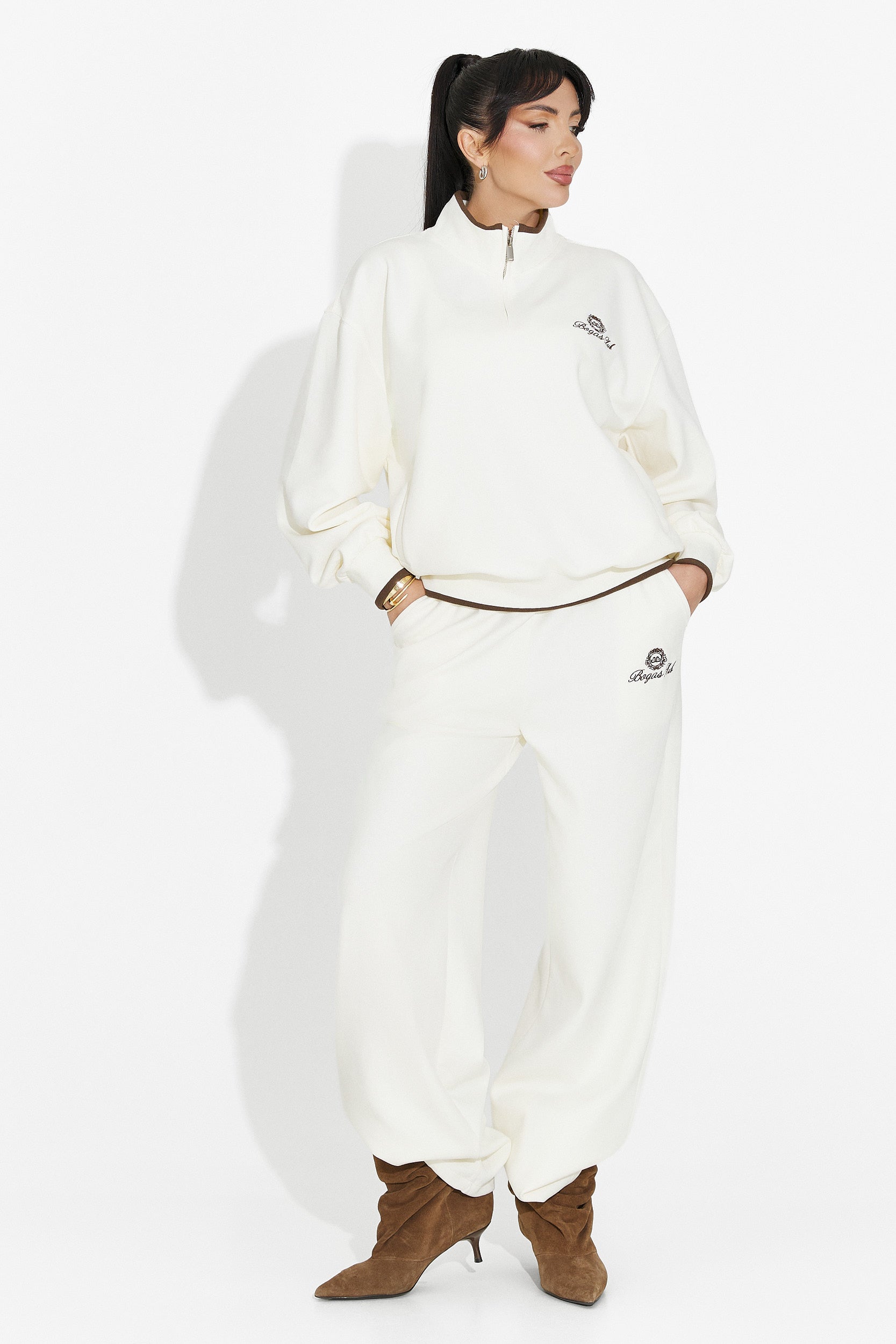 Damen Freizeit-Trainingsanzug beige Vilma Bogas