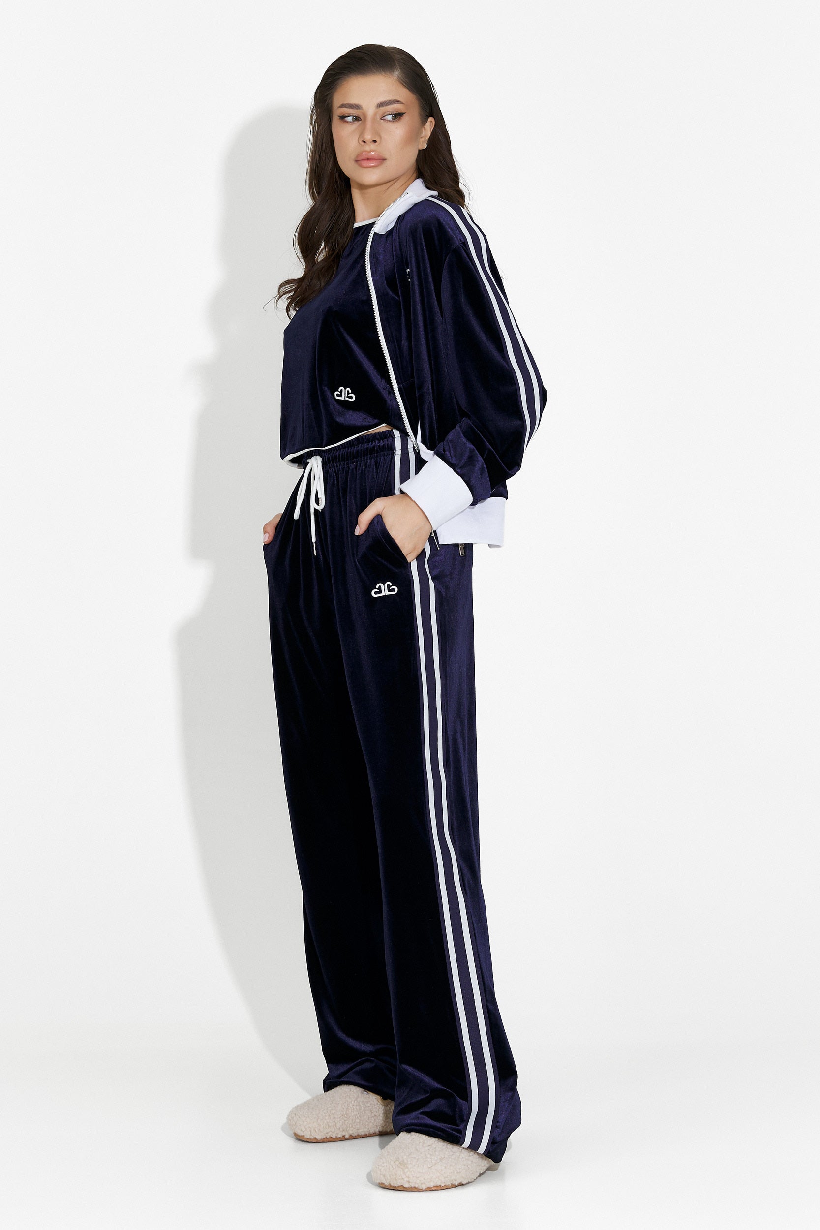 Σετ γυναικείο casual μπλε σκούρο Chanela Bogas