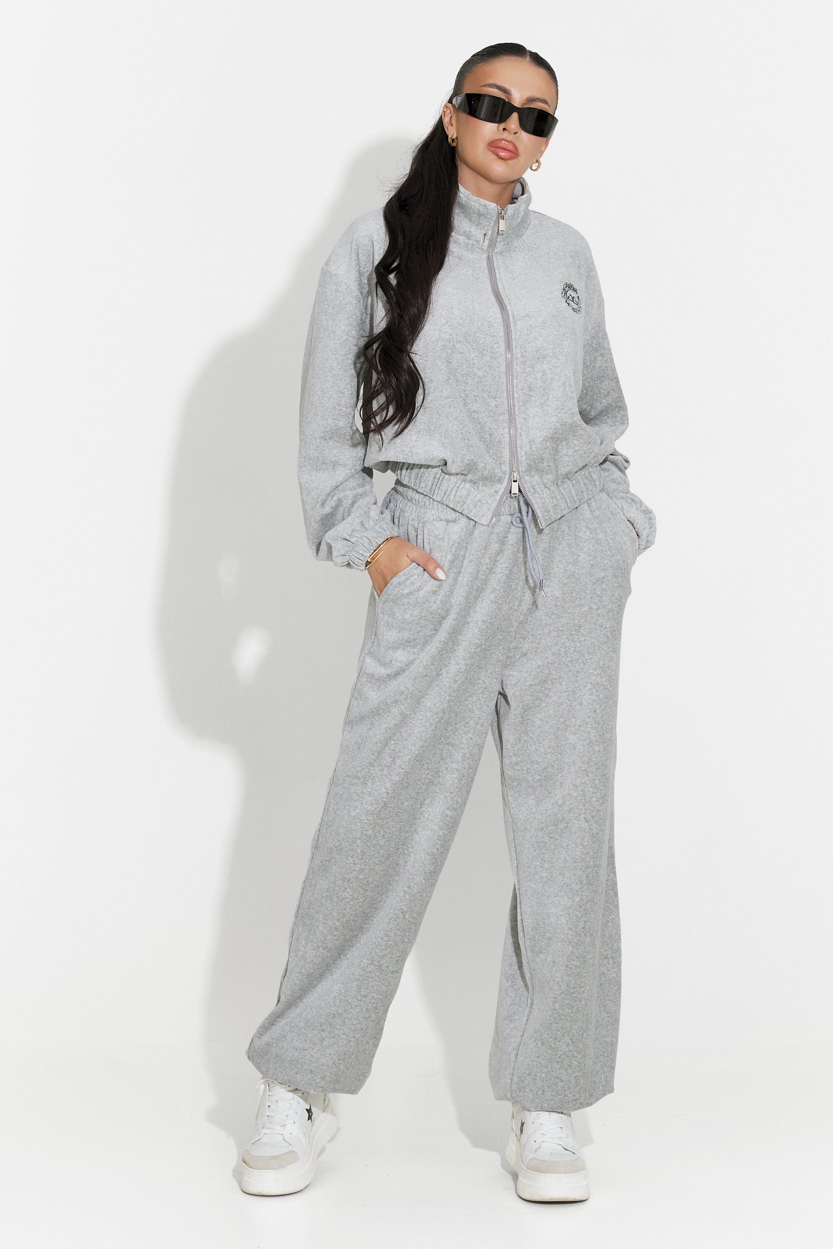 Entrenamiento Casual Gris de Mujer de Eidena Bogas