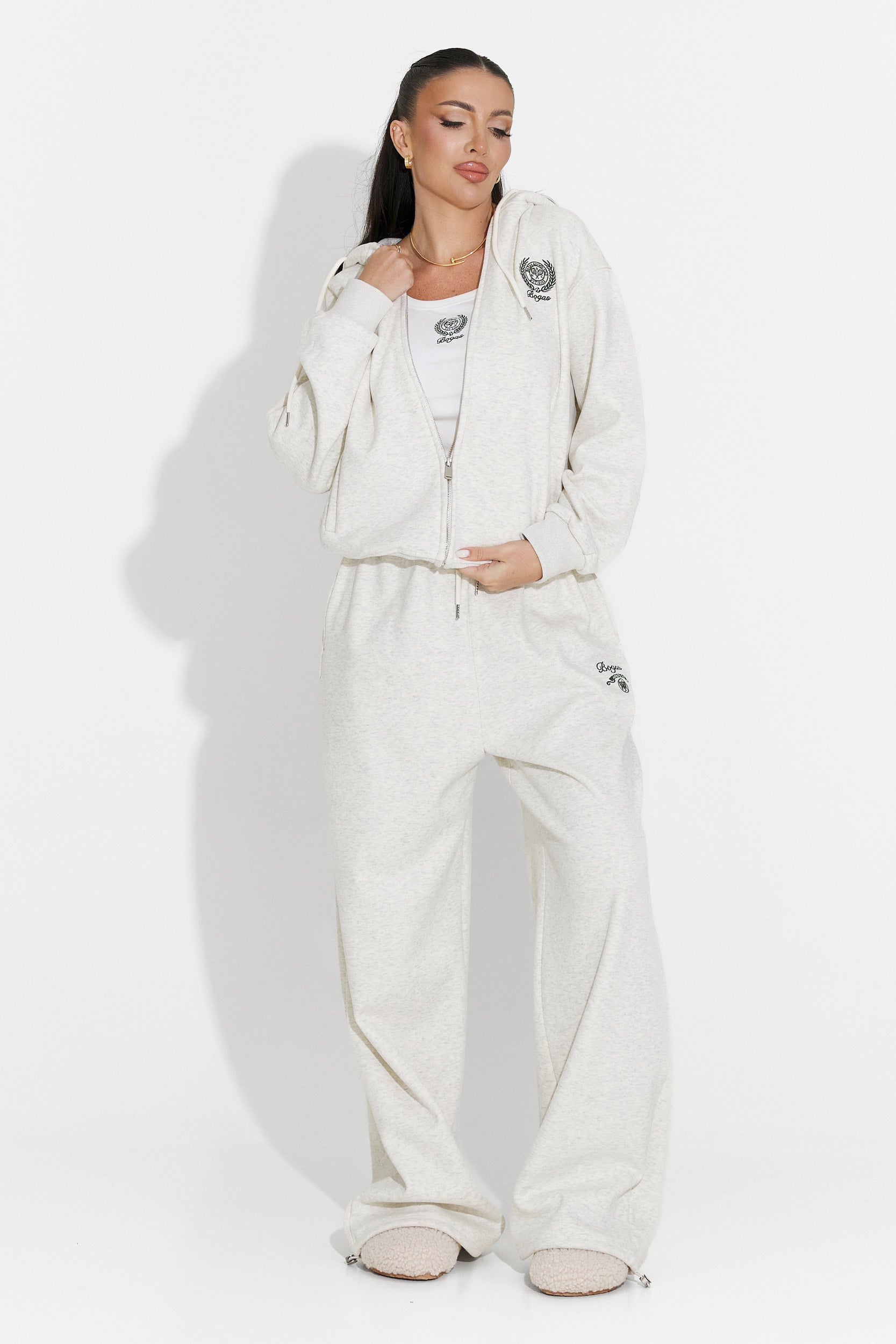 Entrenamiento Casual Gris para Mujeres de Kalira Bogas