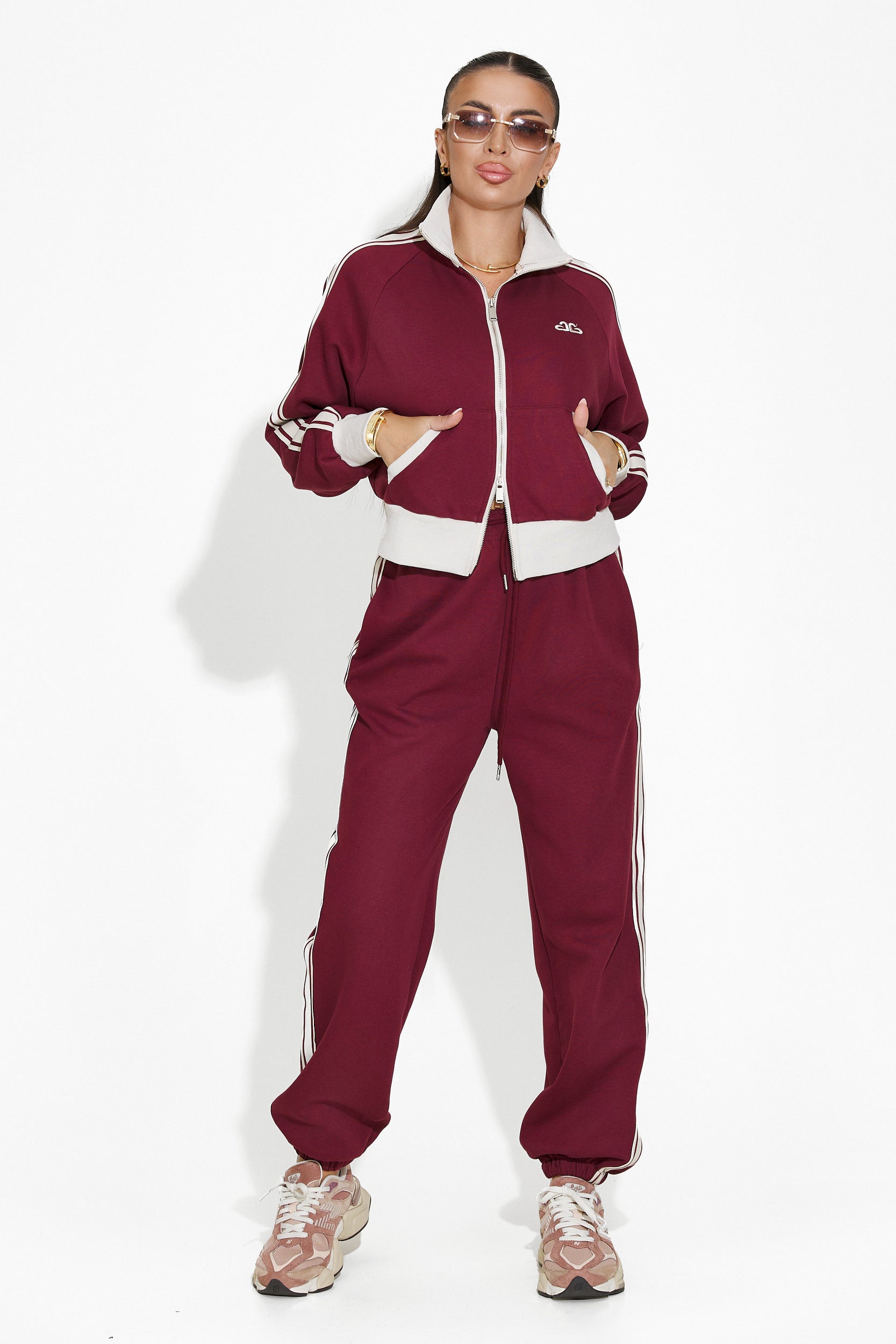 Γυναικείο casual σετ φόρμας μπορντό Taisha Bogas