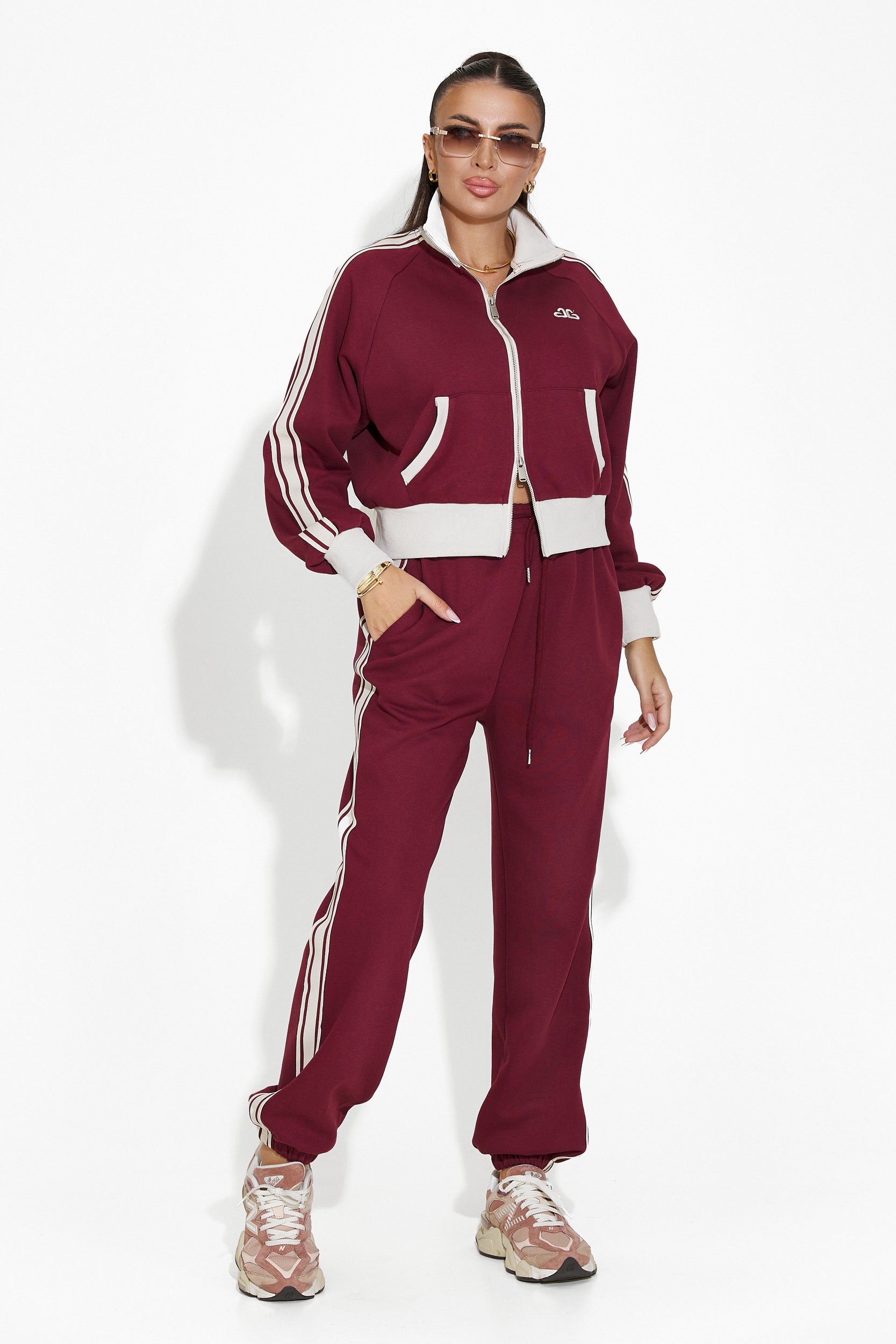 Γυναικείο casual σετ φόρμας μπορντό Taisha Bogas