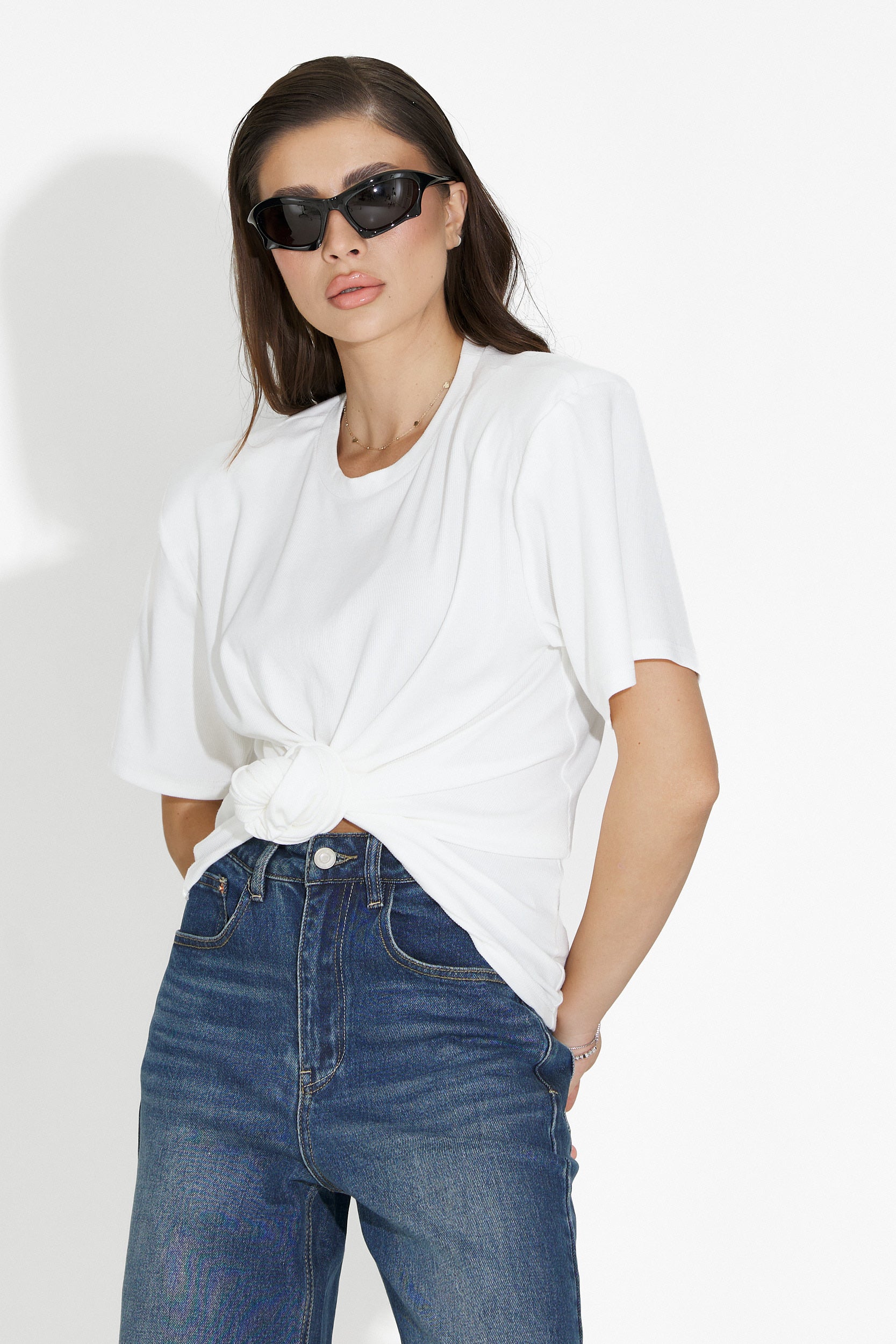 Vit t-shirt för dam, casual Norelia Bogas