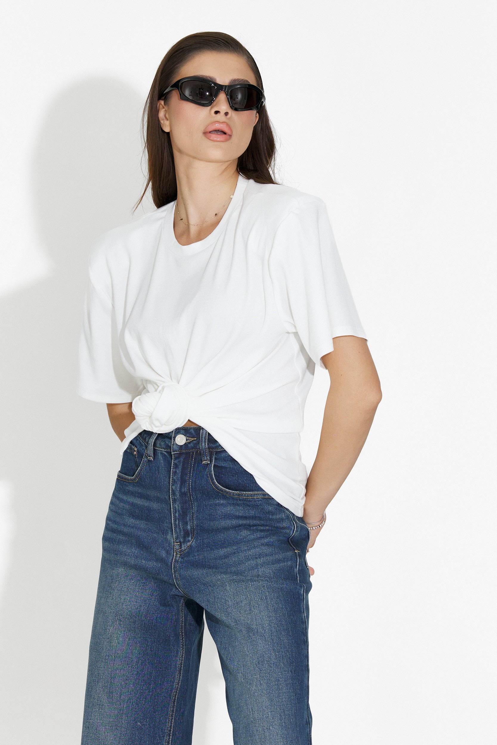 Vit t-shirt för dam, casual Norelia Bogas