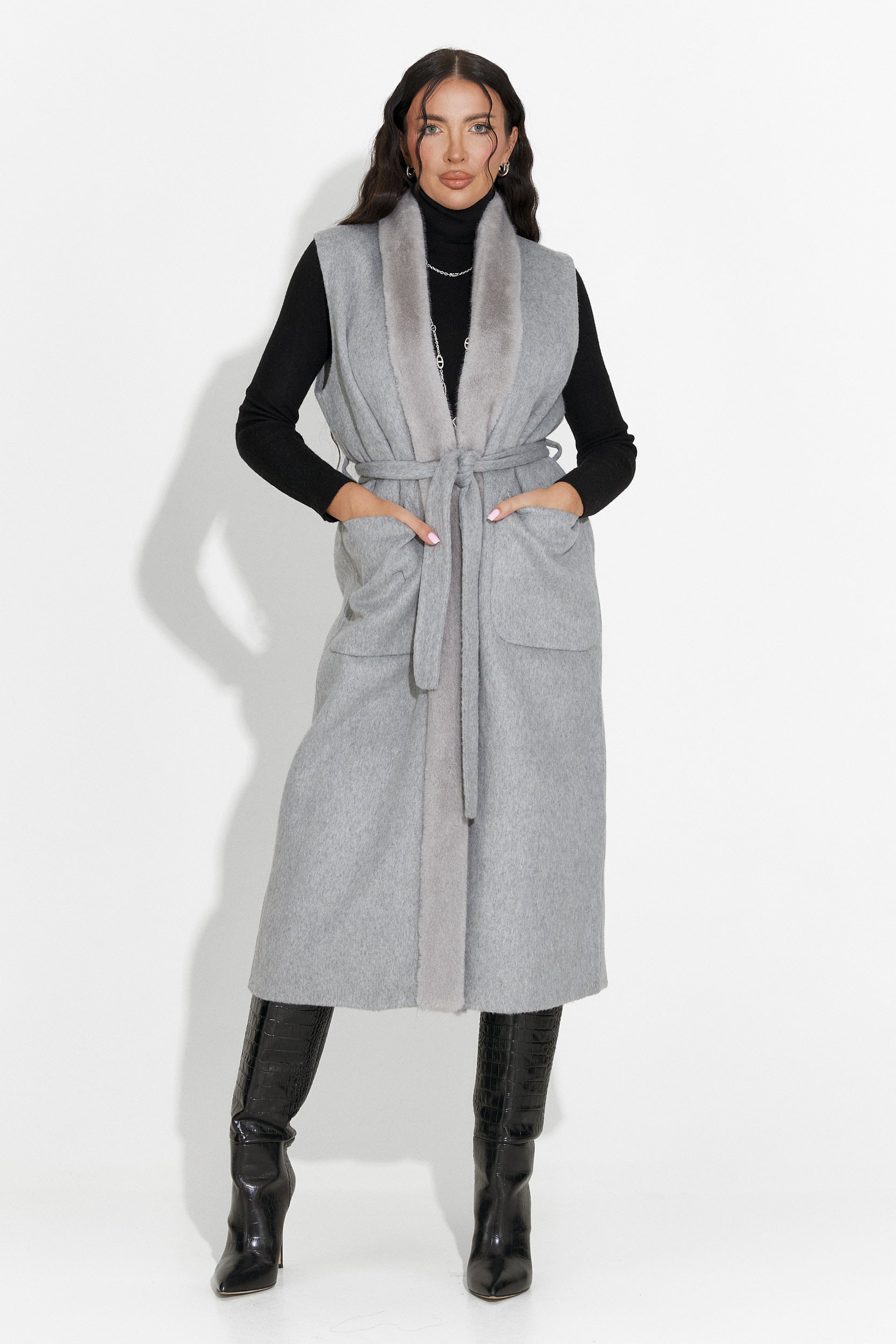 Elegant gray women's vest Brania Bogas