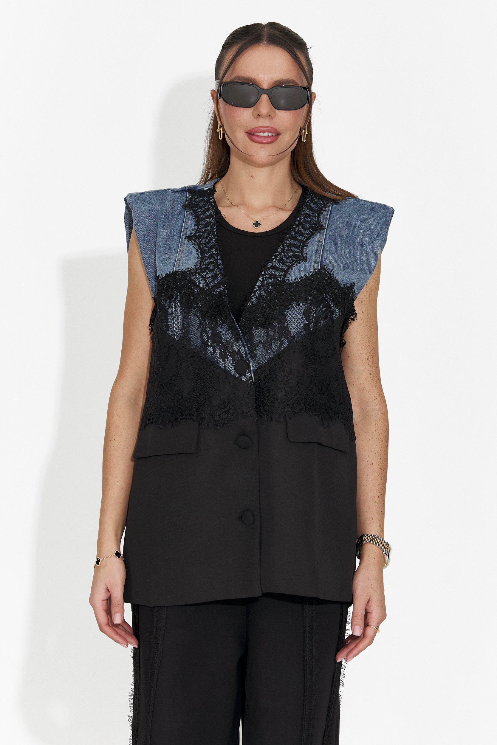 Elegant black women's vest Tanielia Bogas